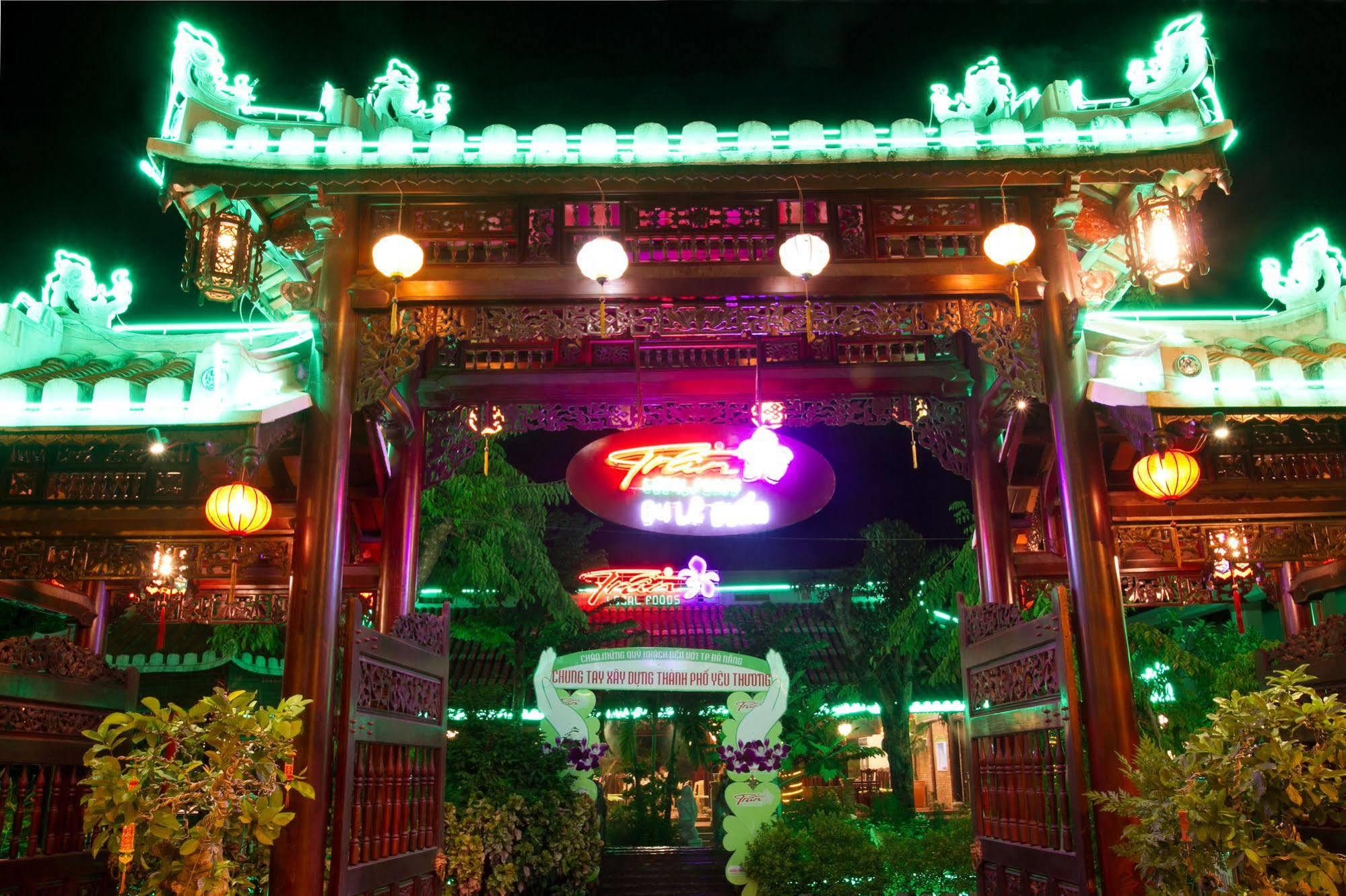 Ngôi Nhà Xanh Khách sạn
