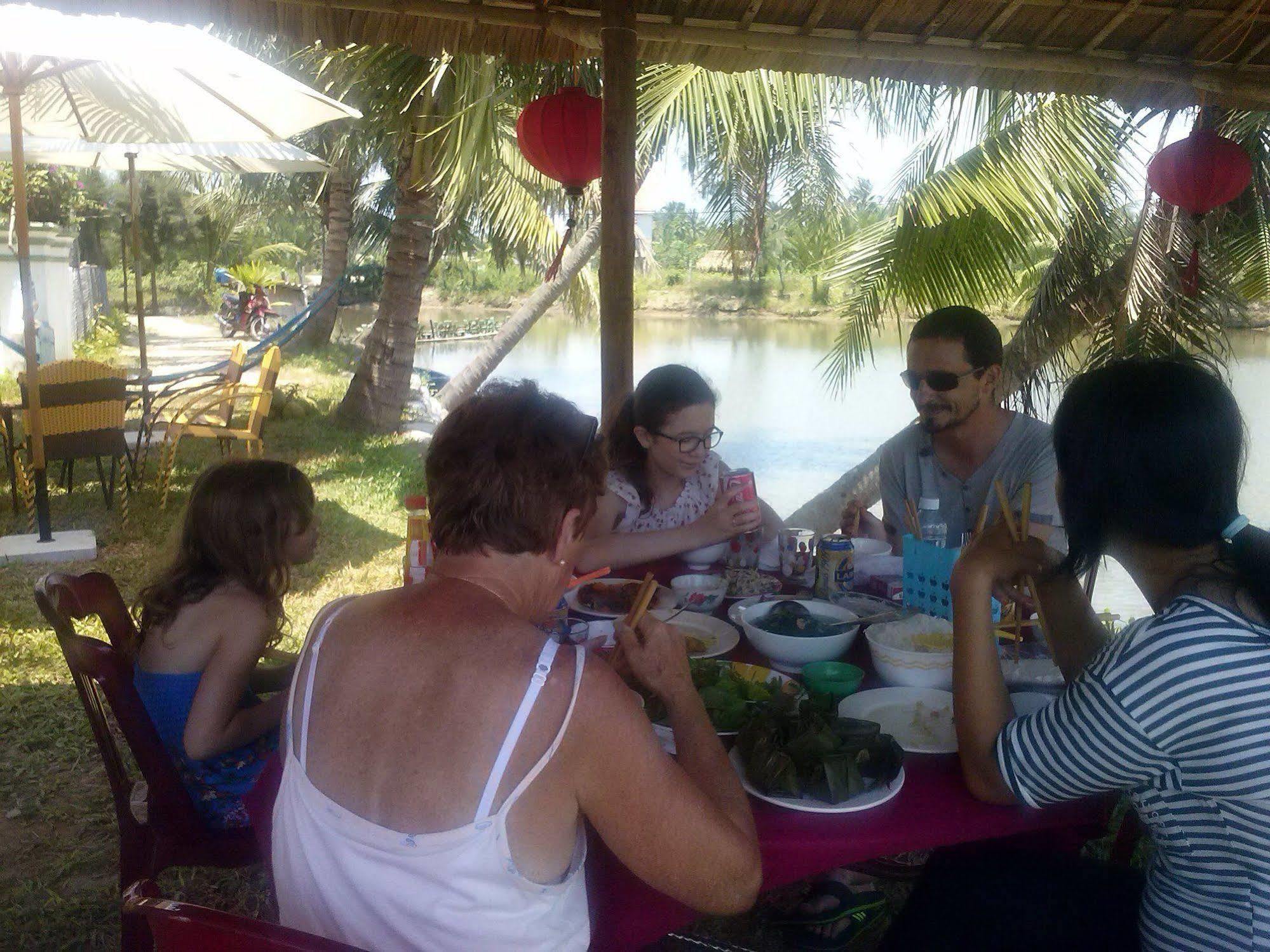 Ở trọ Lakeview *