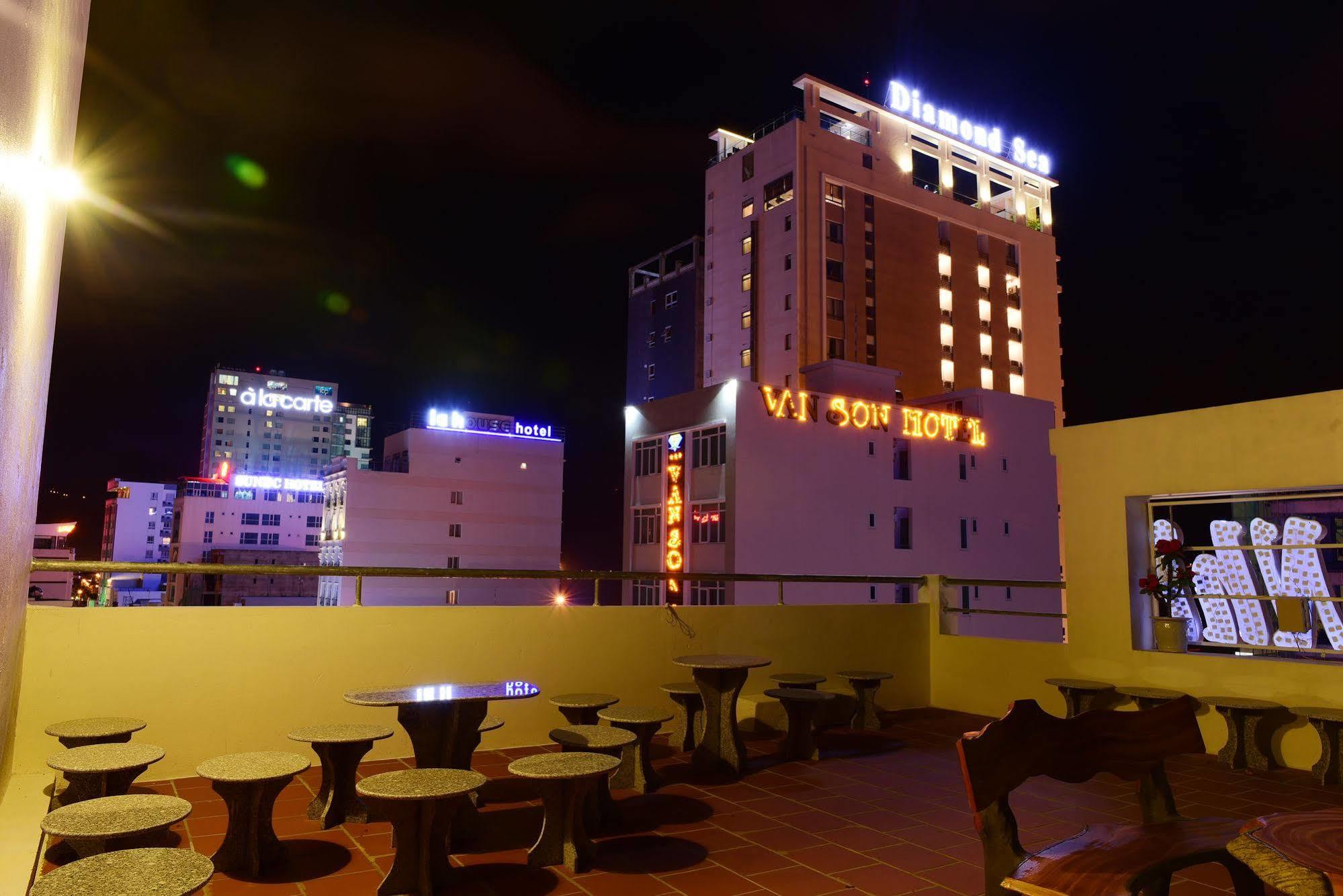Twilight Hotel Da Nang