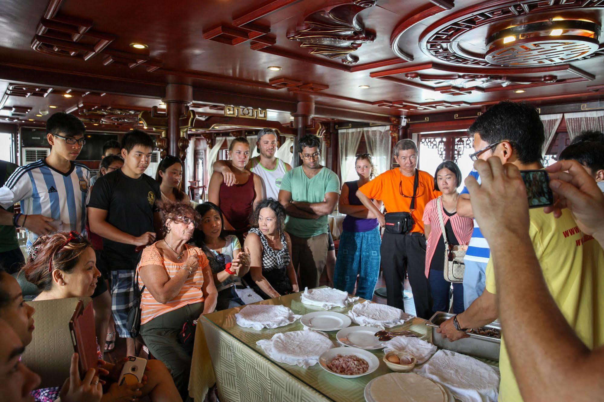  Royal Palace Cruise Ha Long