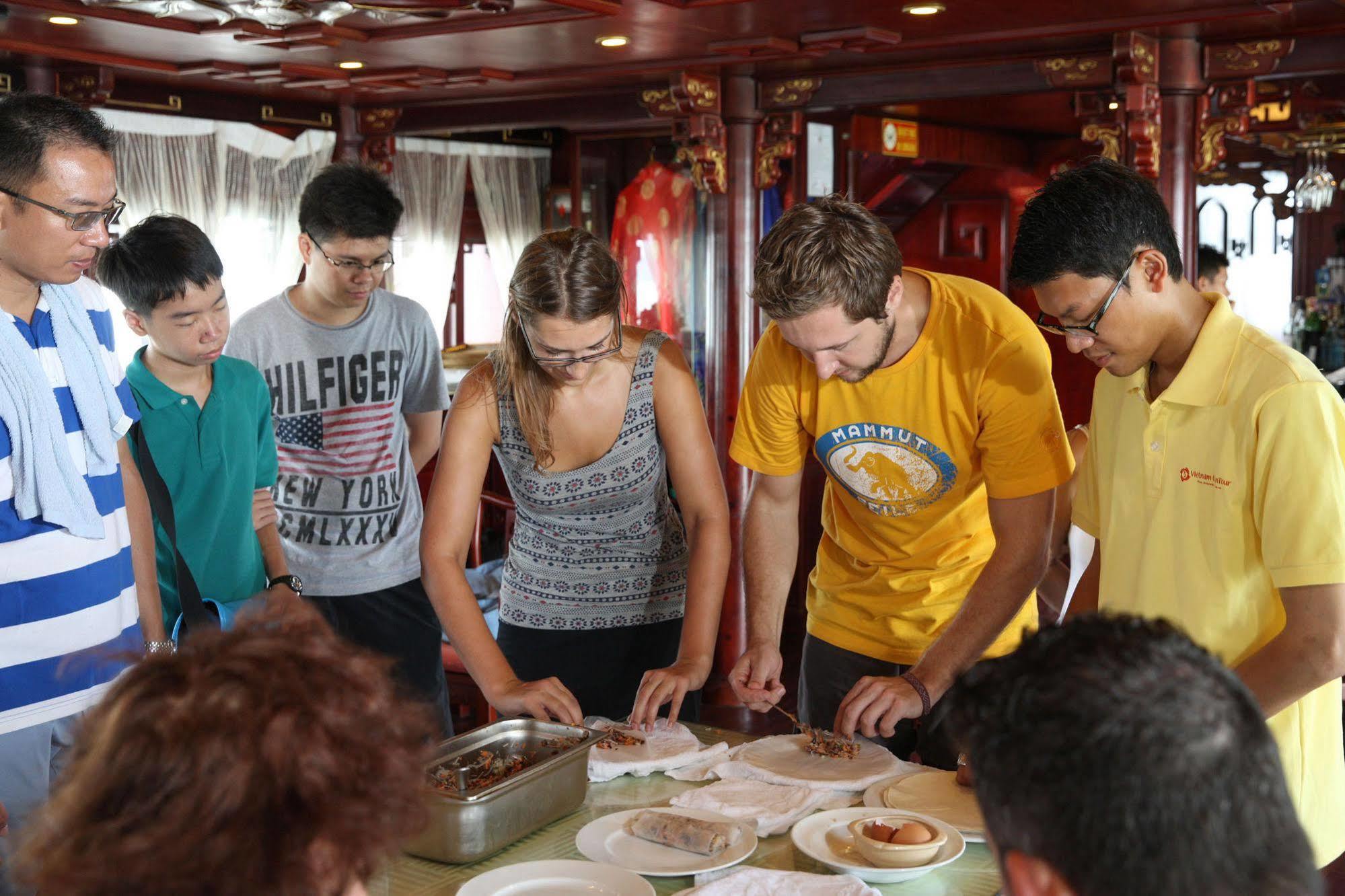 Royal Palace Cruise 4* Ha Long