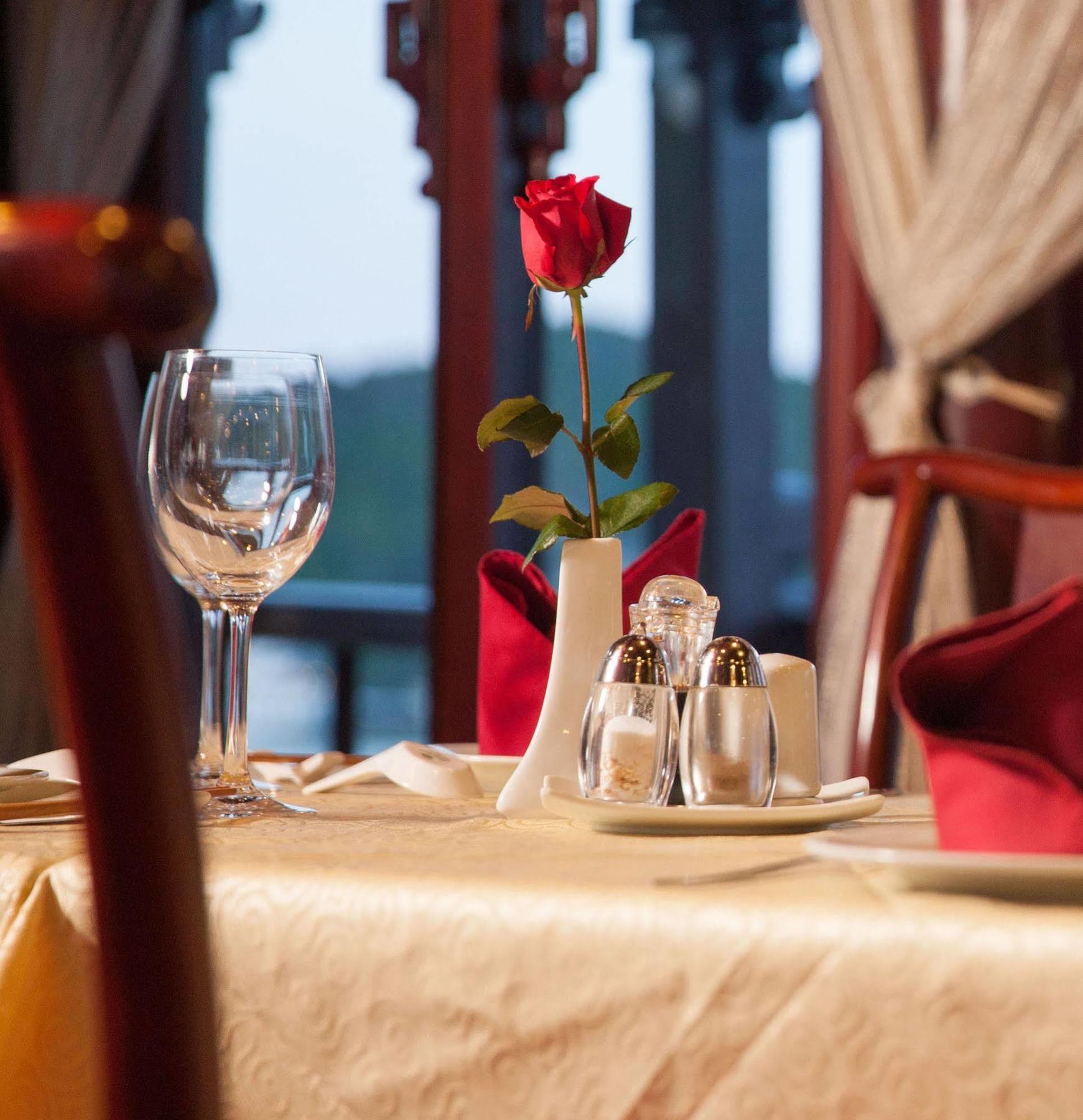Royal Palace Cruise  Ha Long