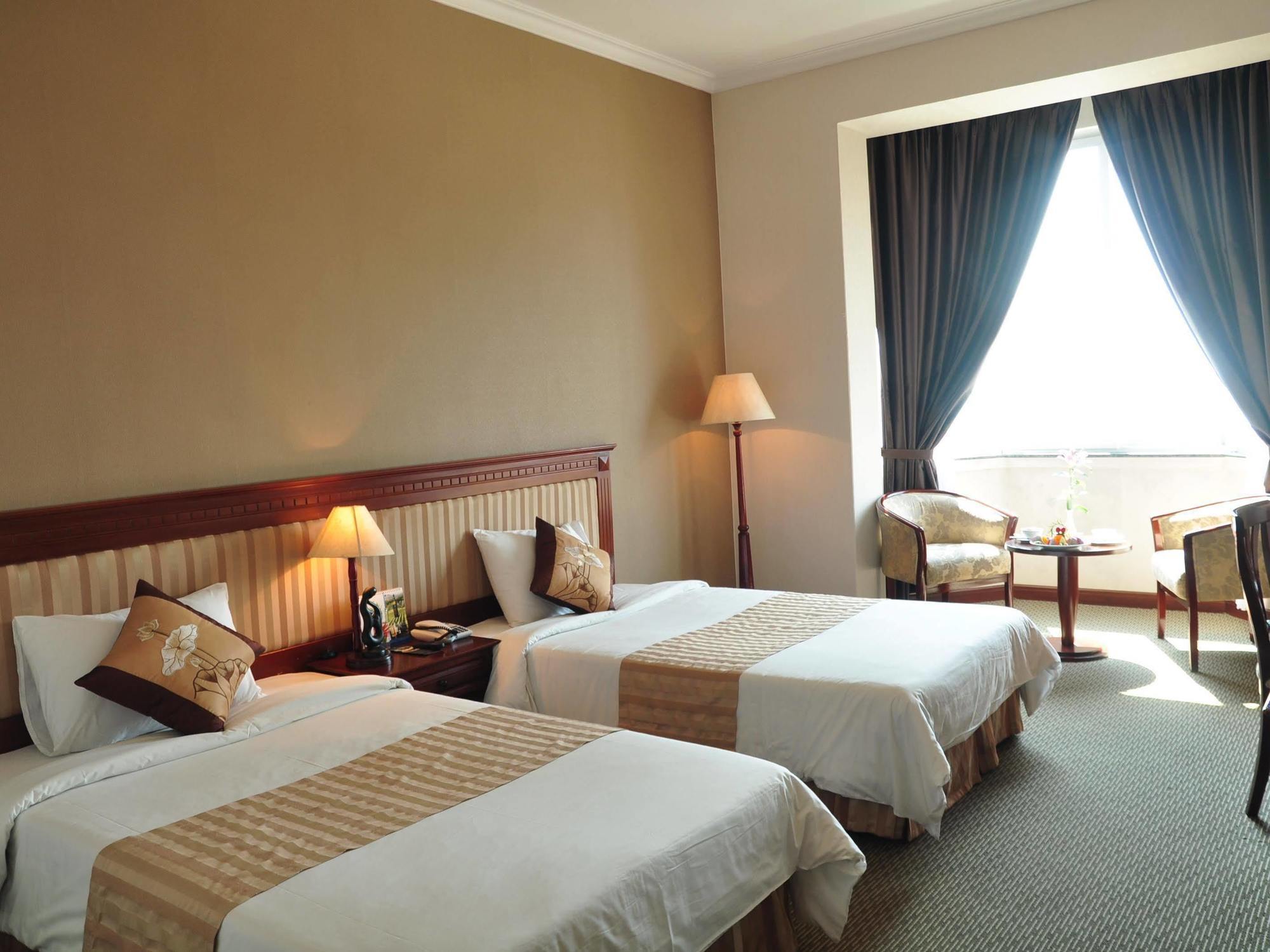 Aloha Halong Hotel