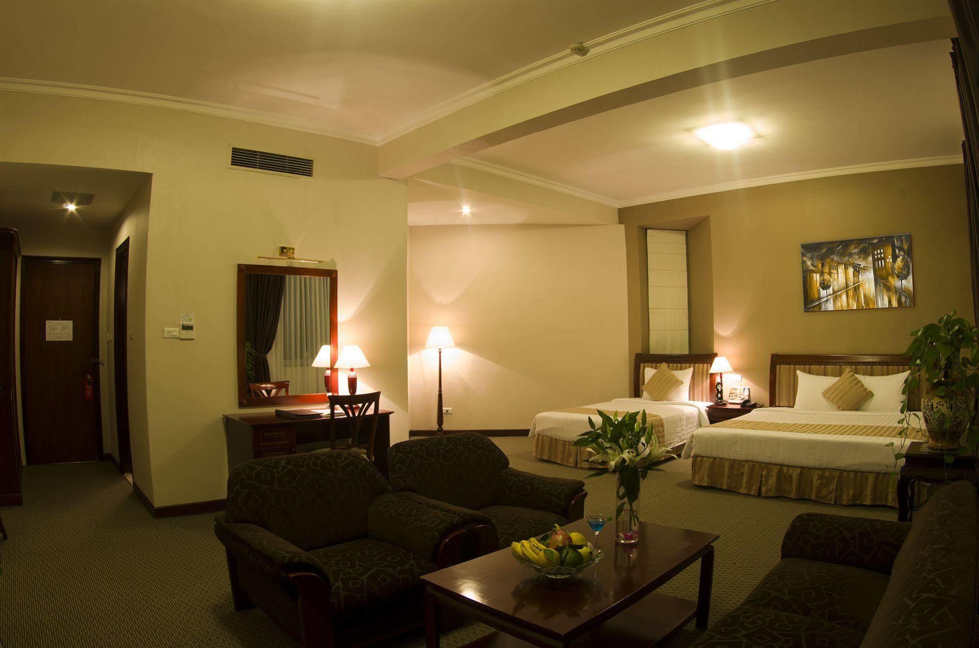 Aloha Halong Hotel 4*