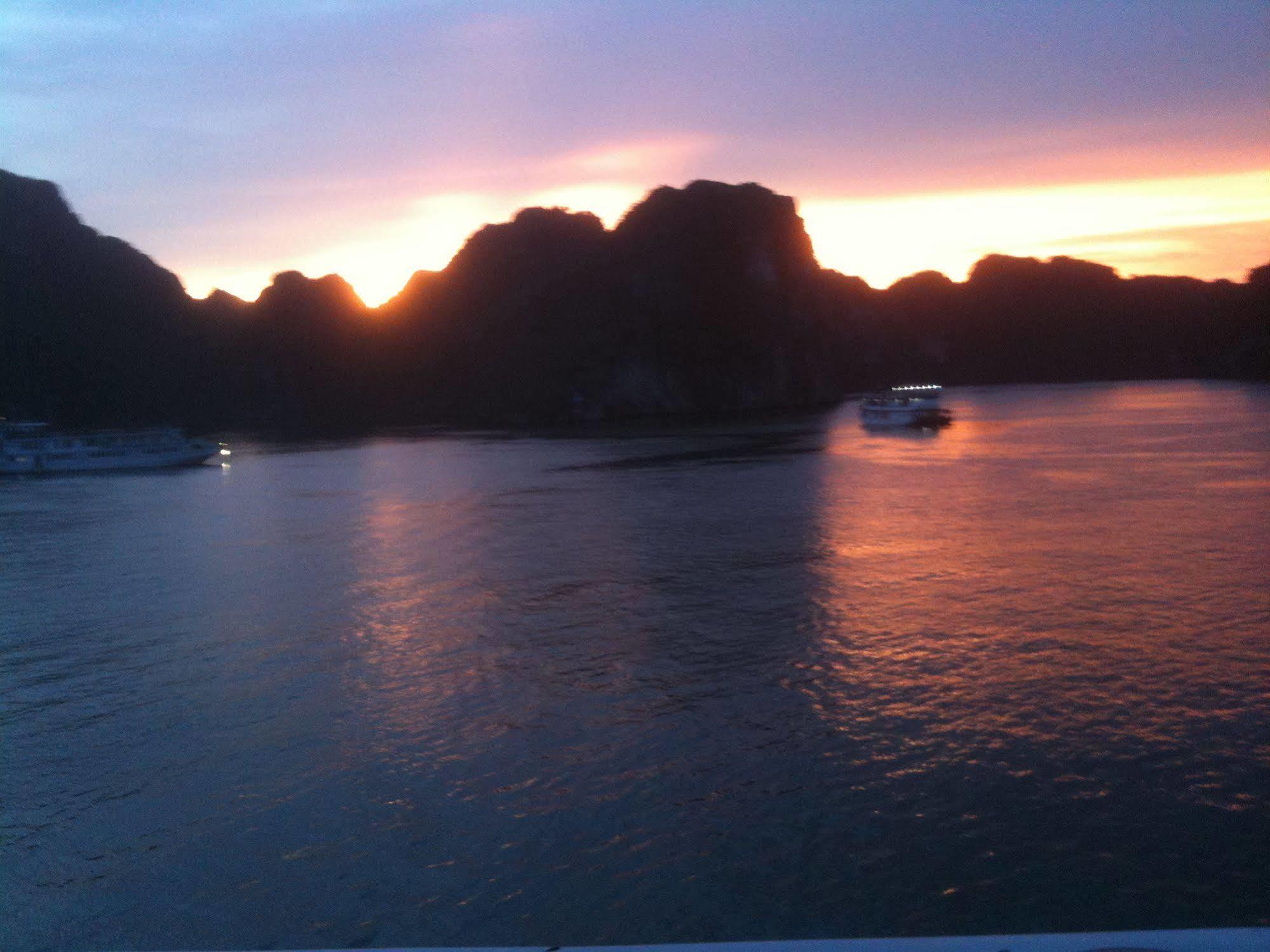 Paragon Cruise  3*