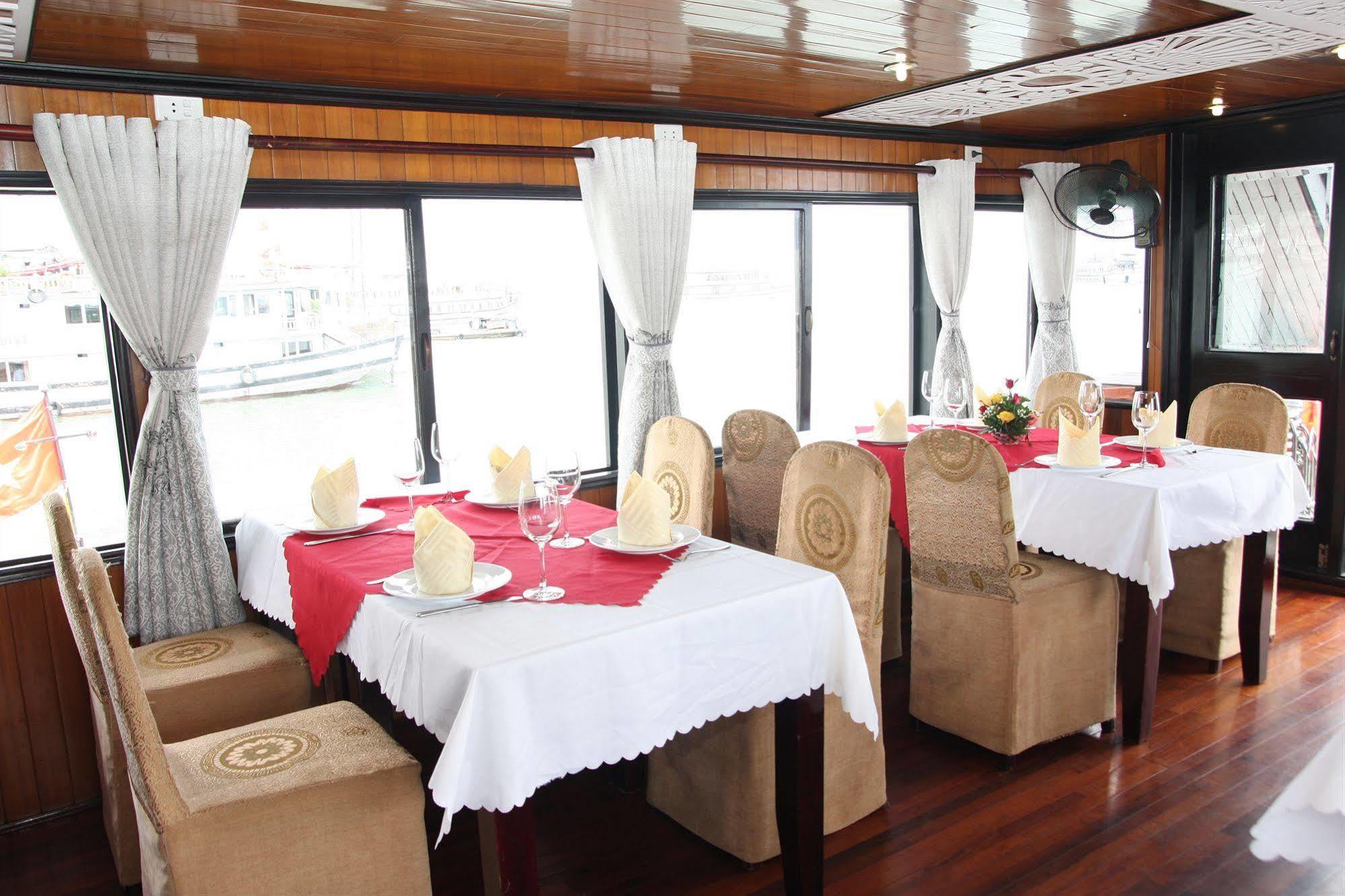 Paragon Cruise Ha Long