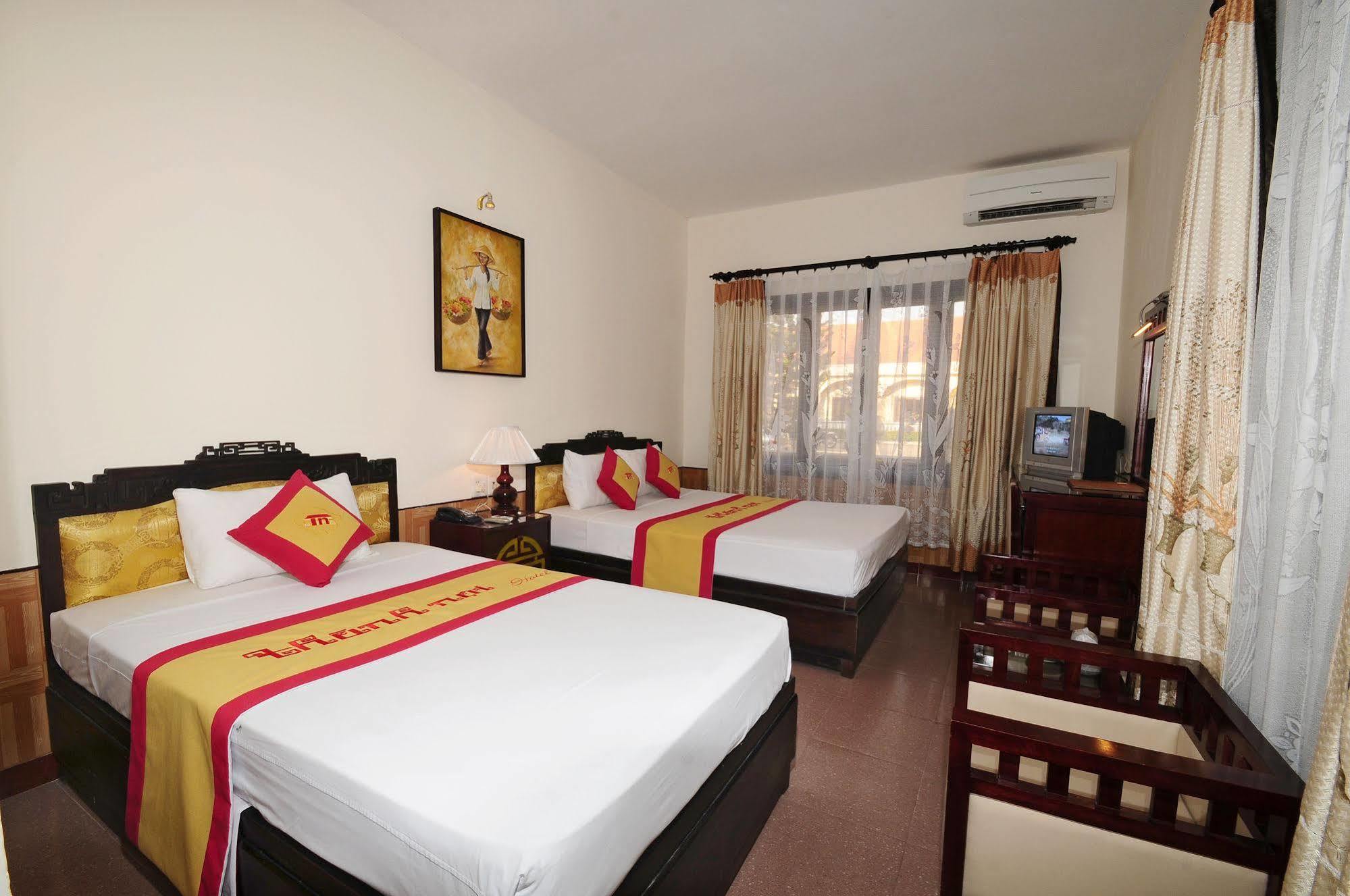Thanh Noi Hotel 2*