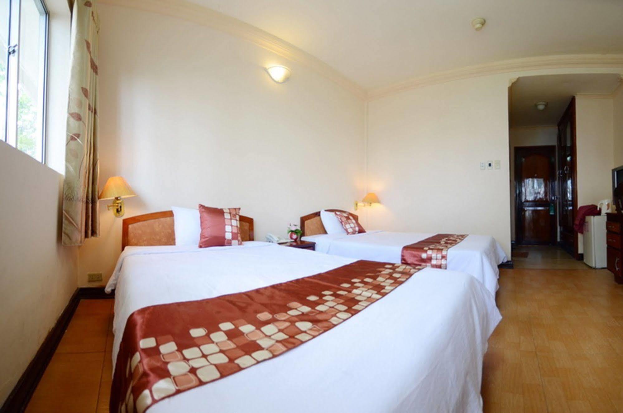 Tay Do Hotel 3*