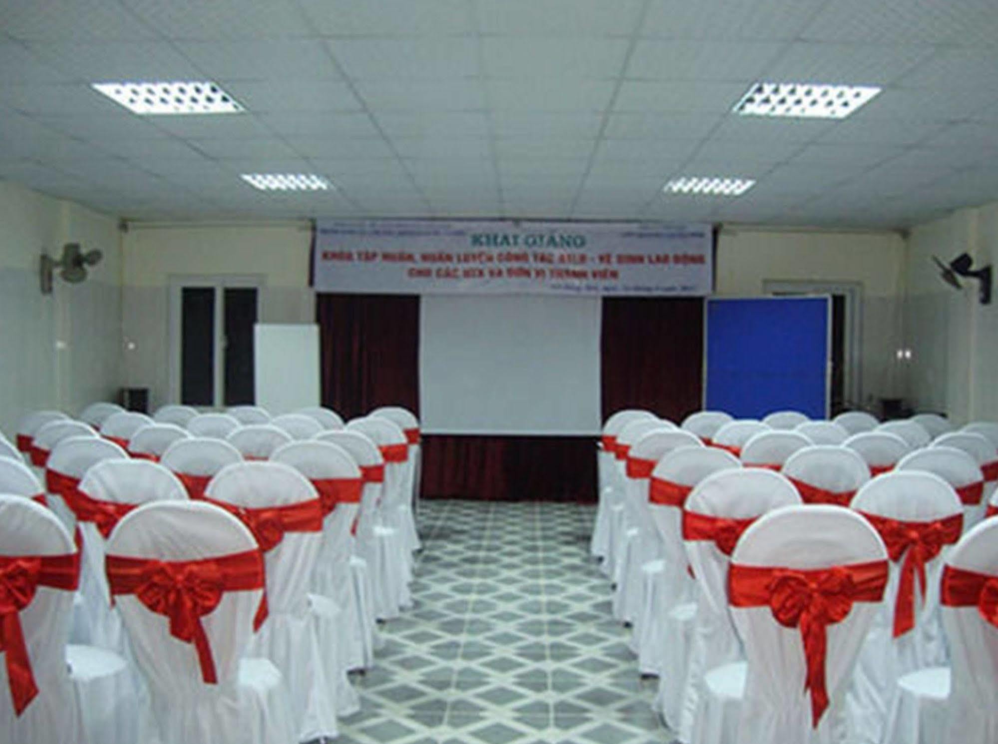 Anh Linh 1 Hotel 2*