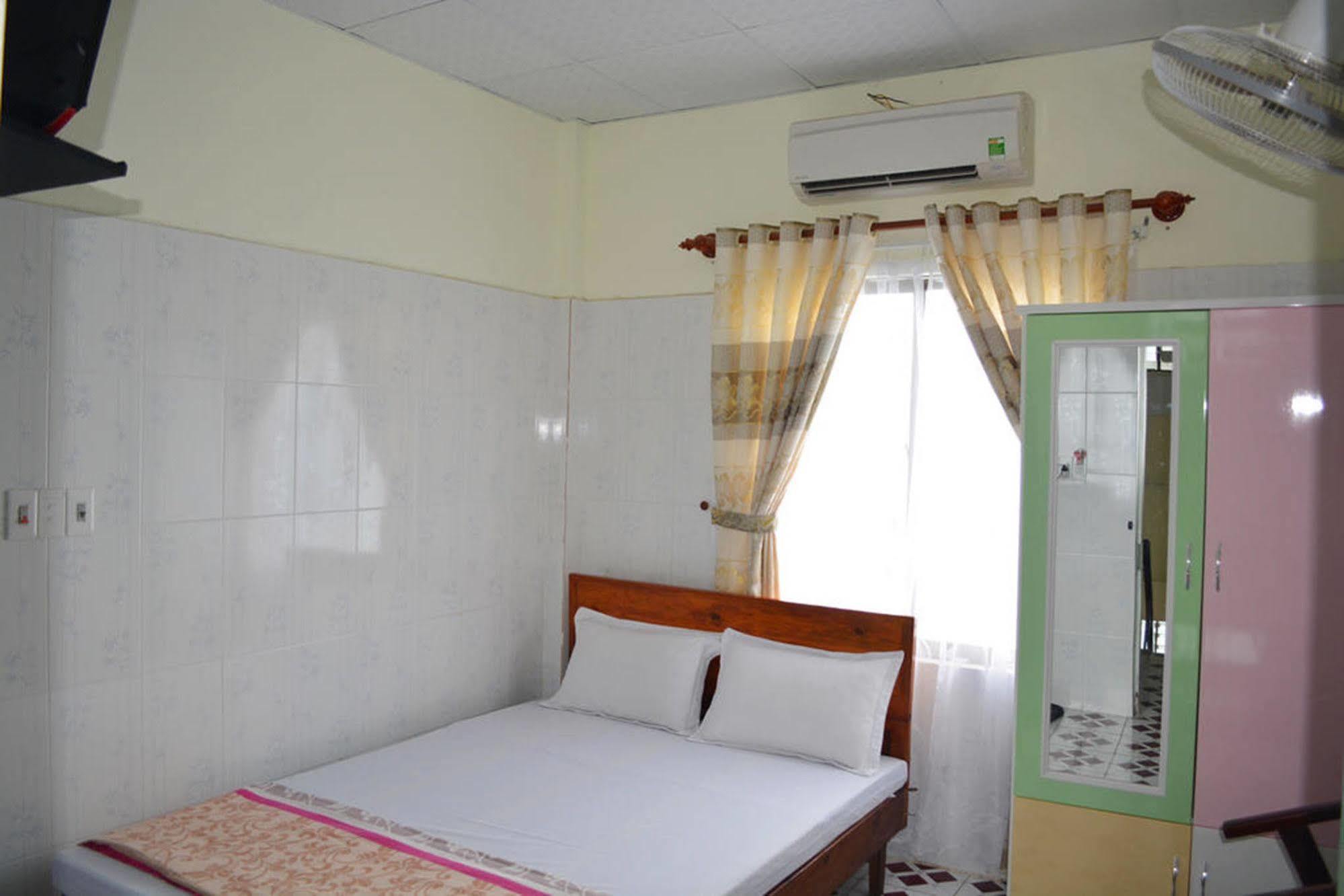 Hotel Anh Linh 1 2*