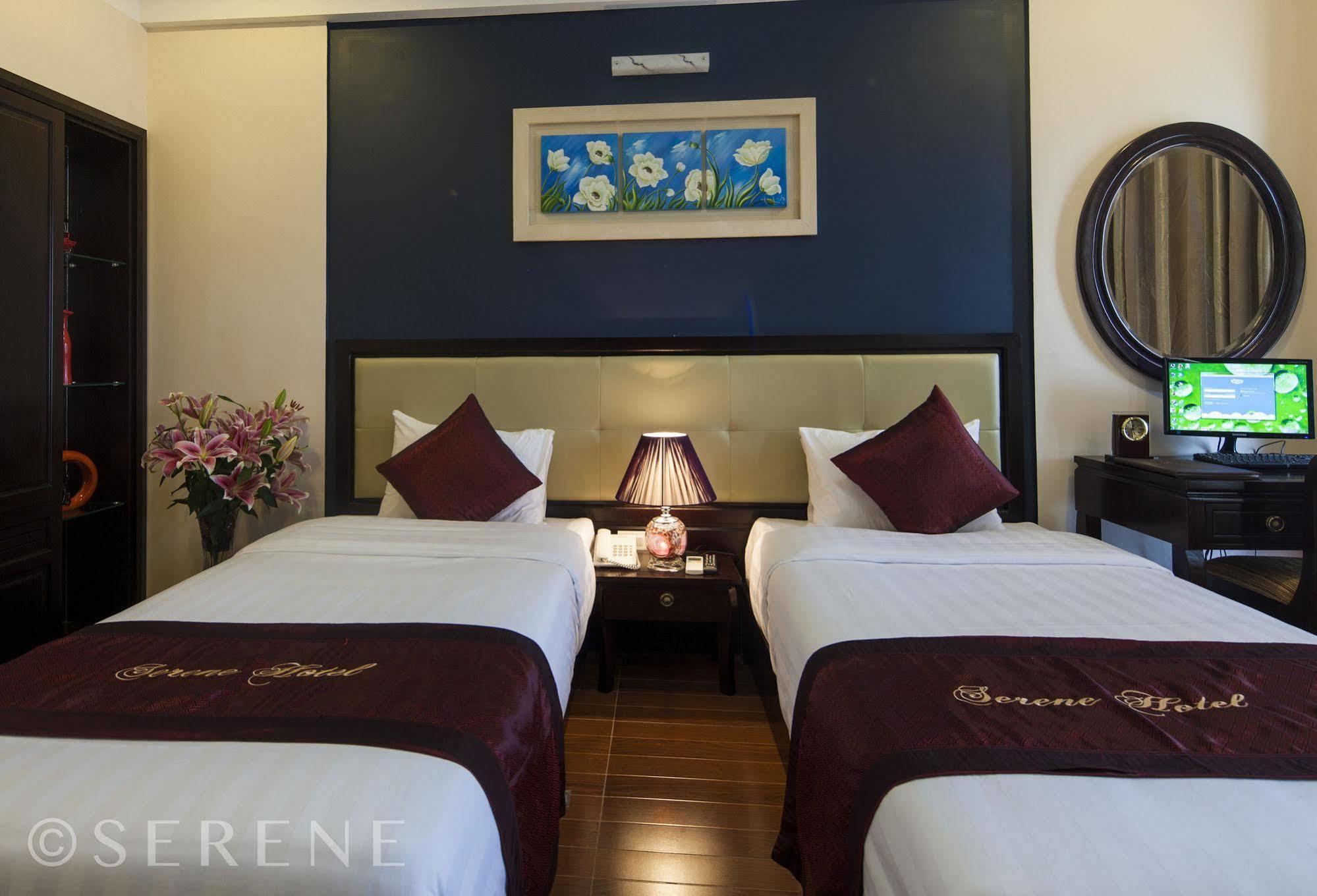 Serene Palace Hotel 3*