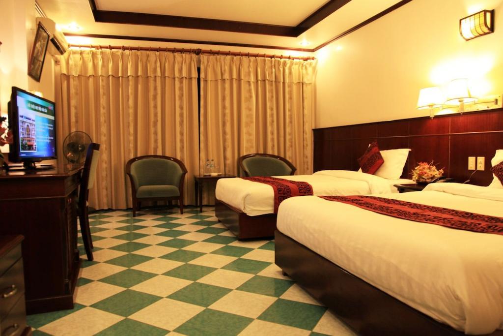 Khách sạn Cat Ba Princes 3*
