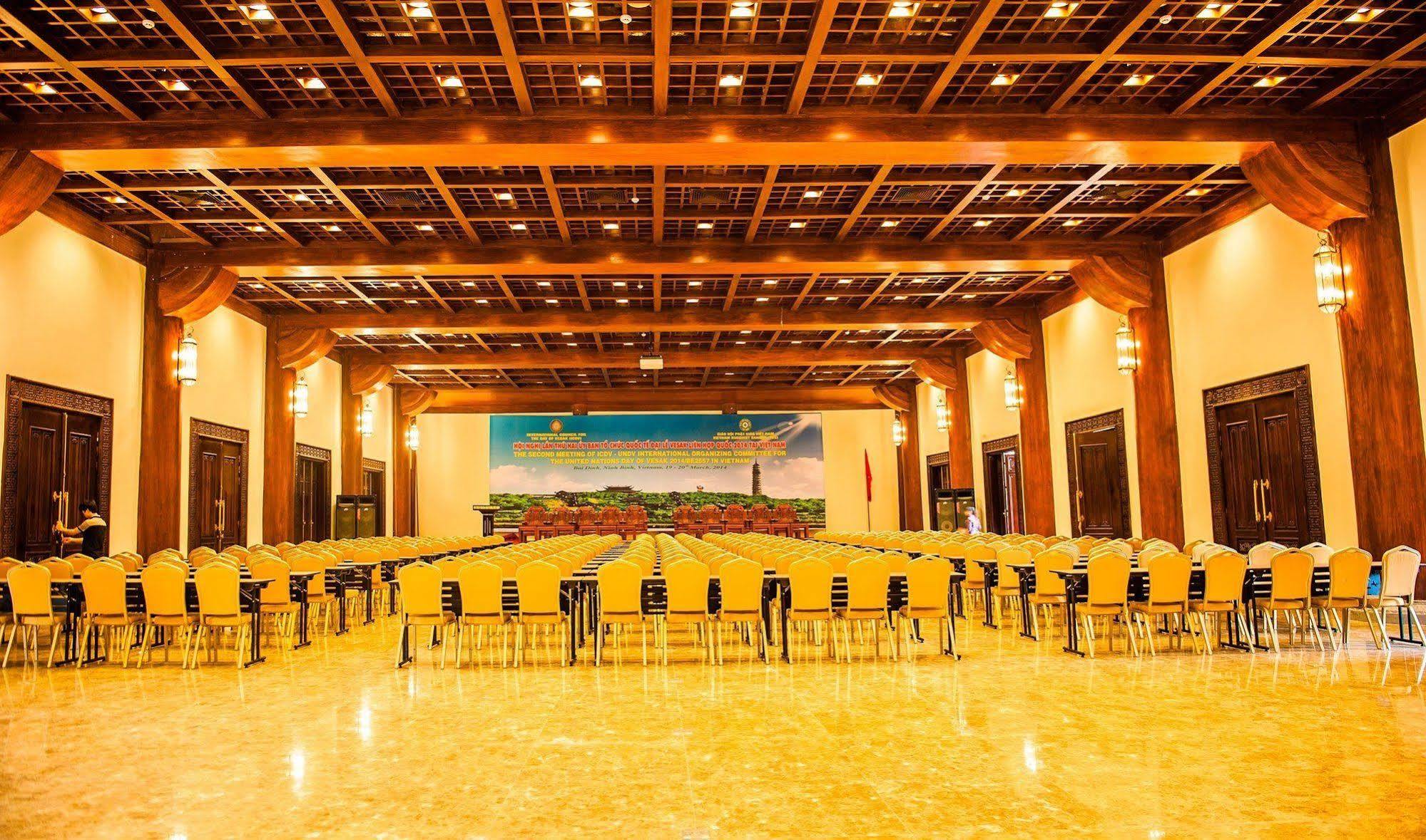 Hotel Khach Xa Bai Dinh 3*