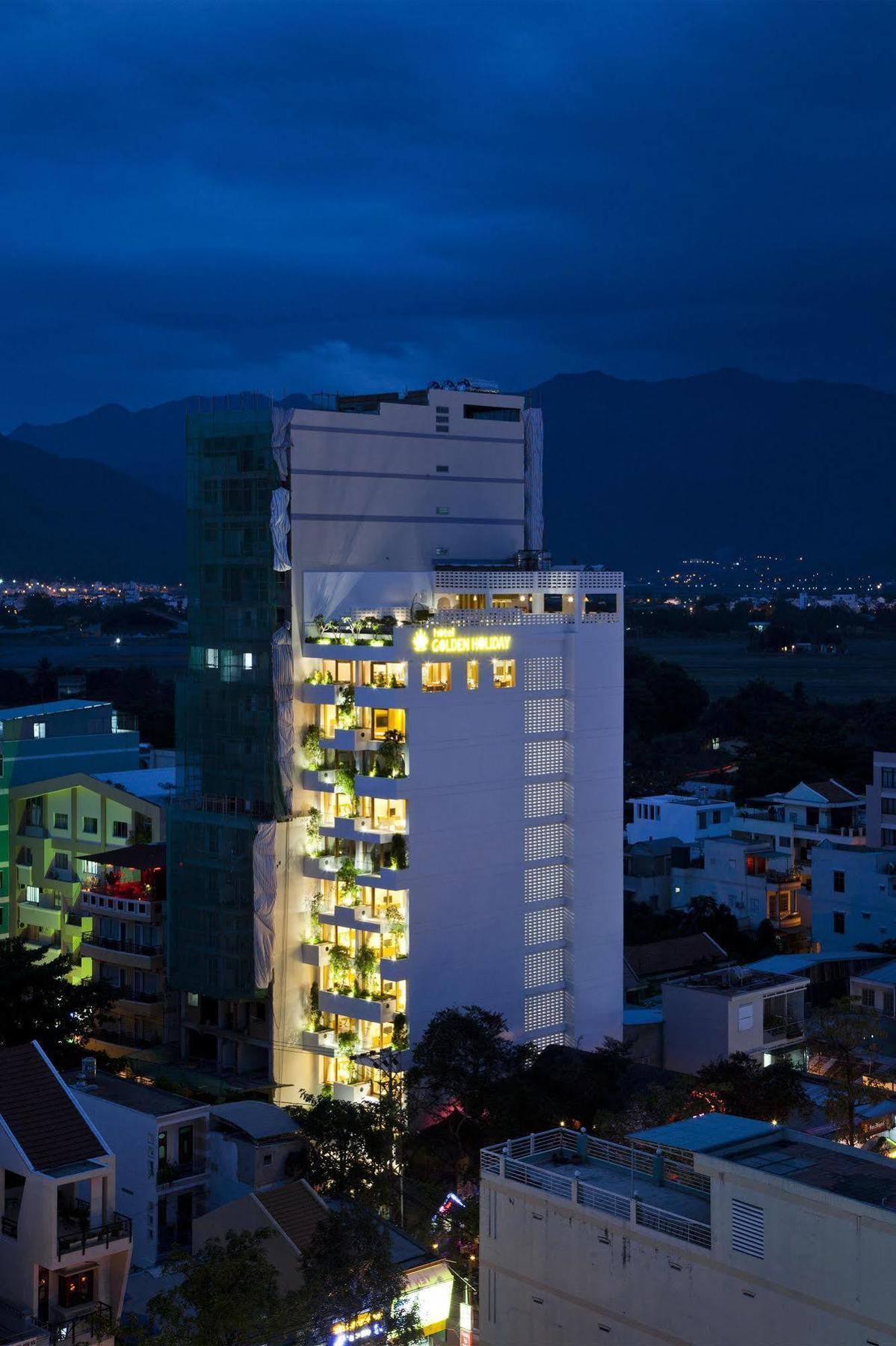 Hotel Holiday Hotel 3*