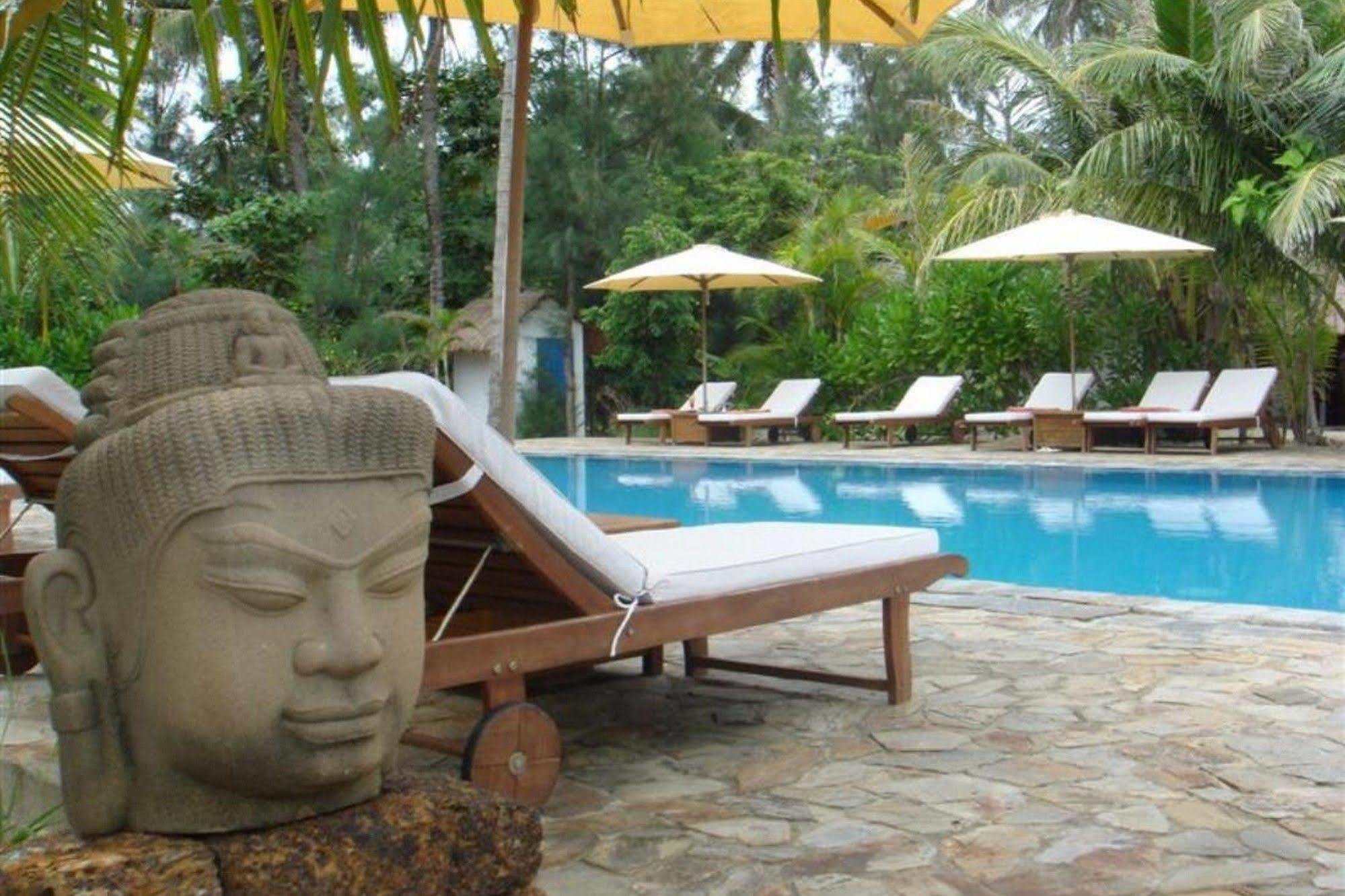 Le Domaine De Tam Resort 4*