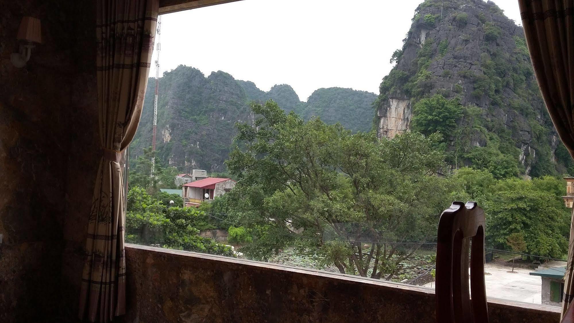 Limestone View Homestay *