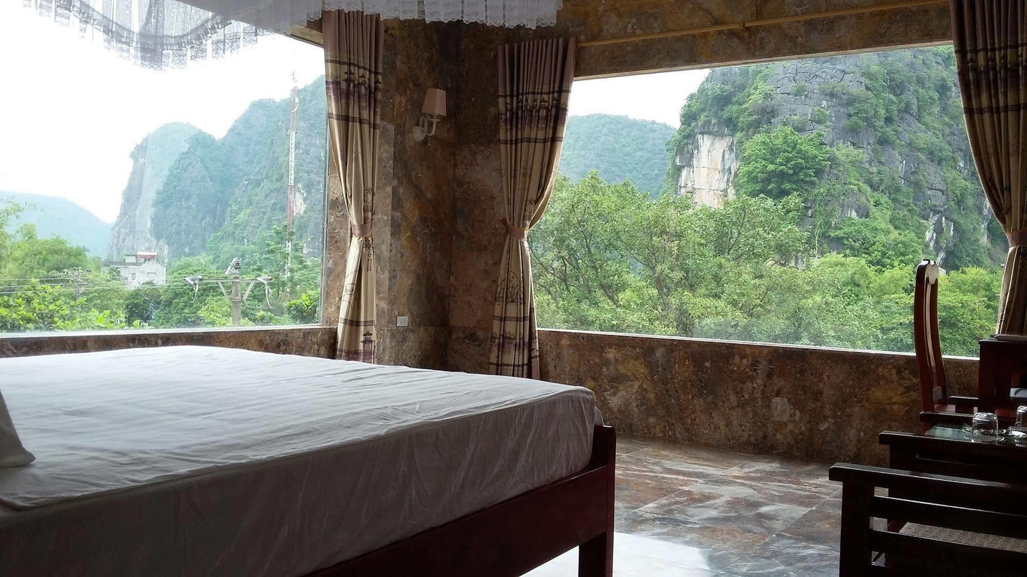 Homestay Limestone View