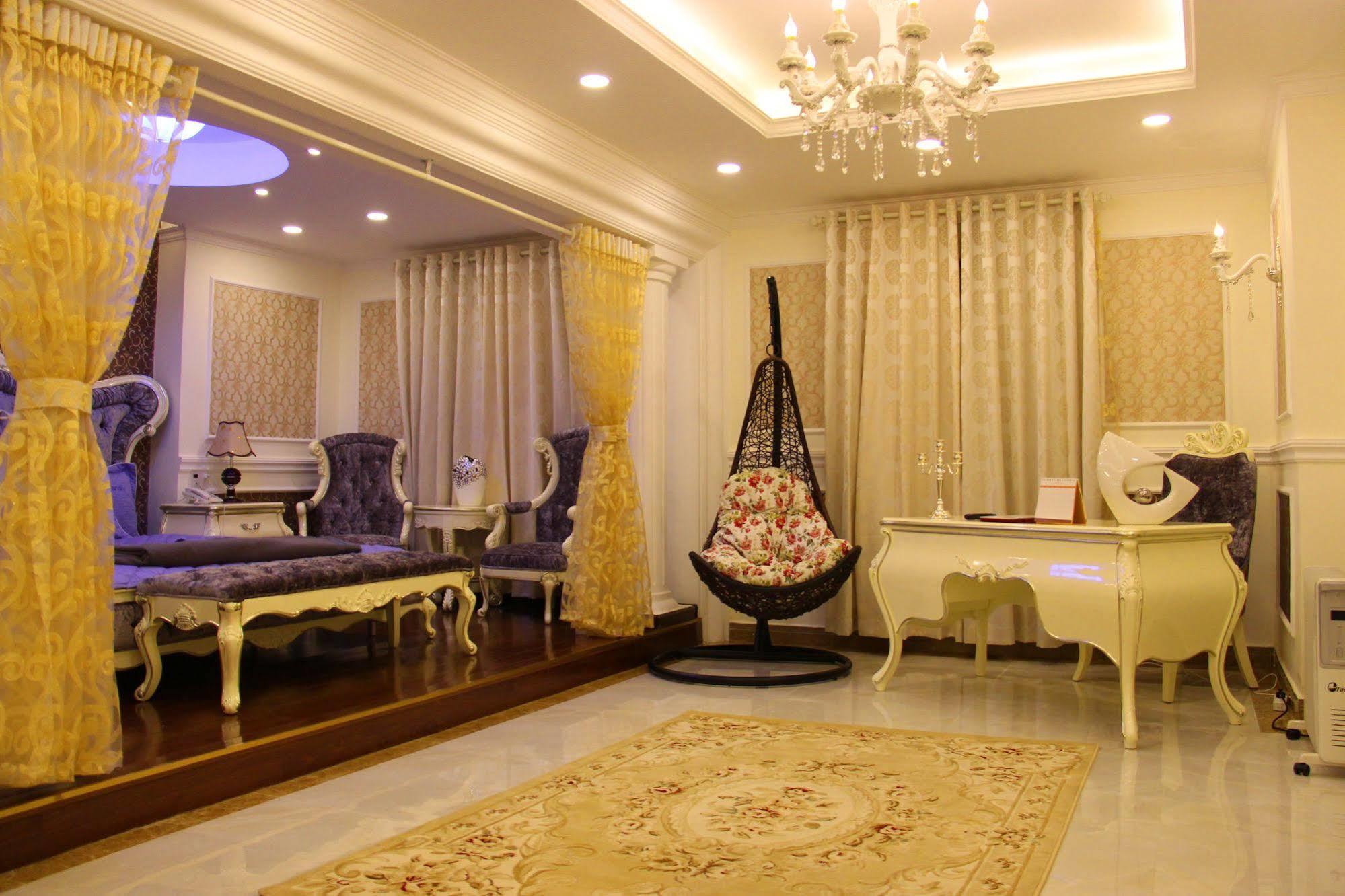 Royal 3* Đà Lạt
