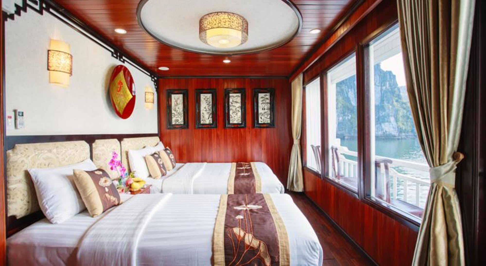 Viola Cruise Halong Bay 4* Ha Long