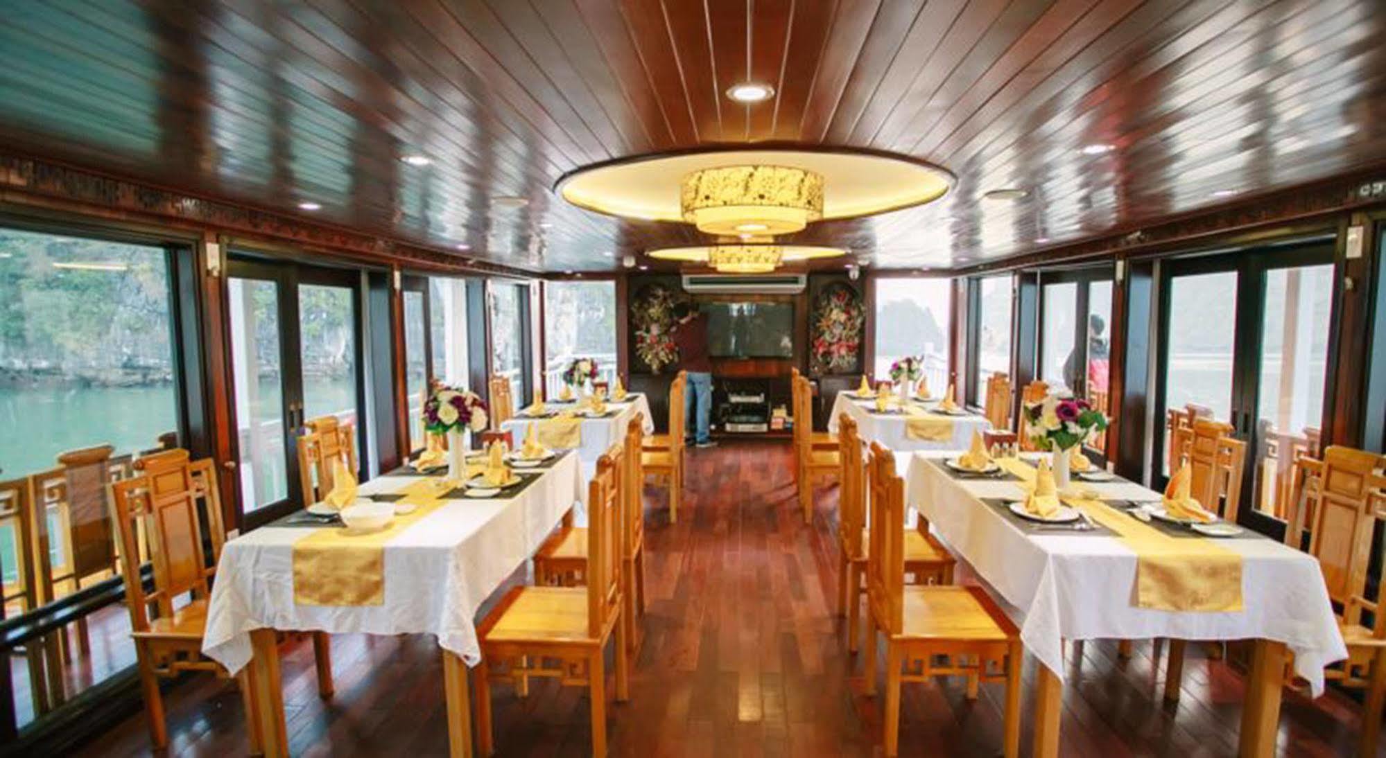 Viola Cruise Halong Bay  4*