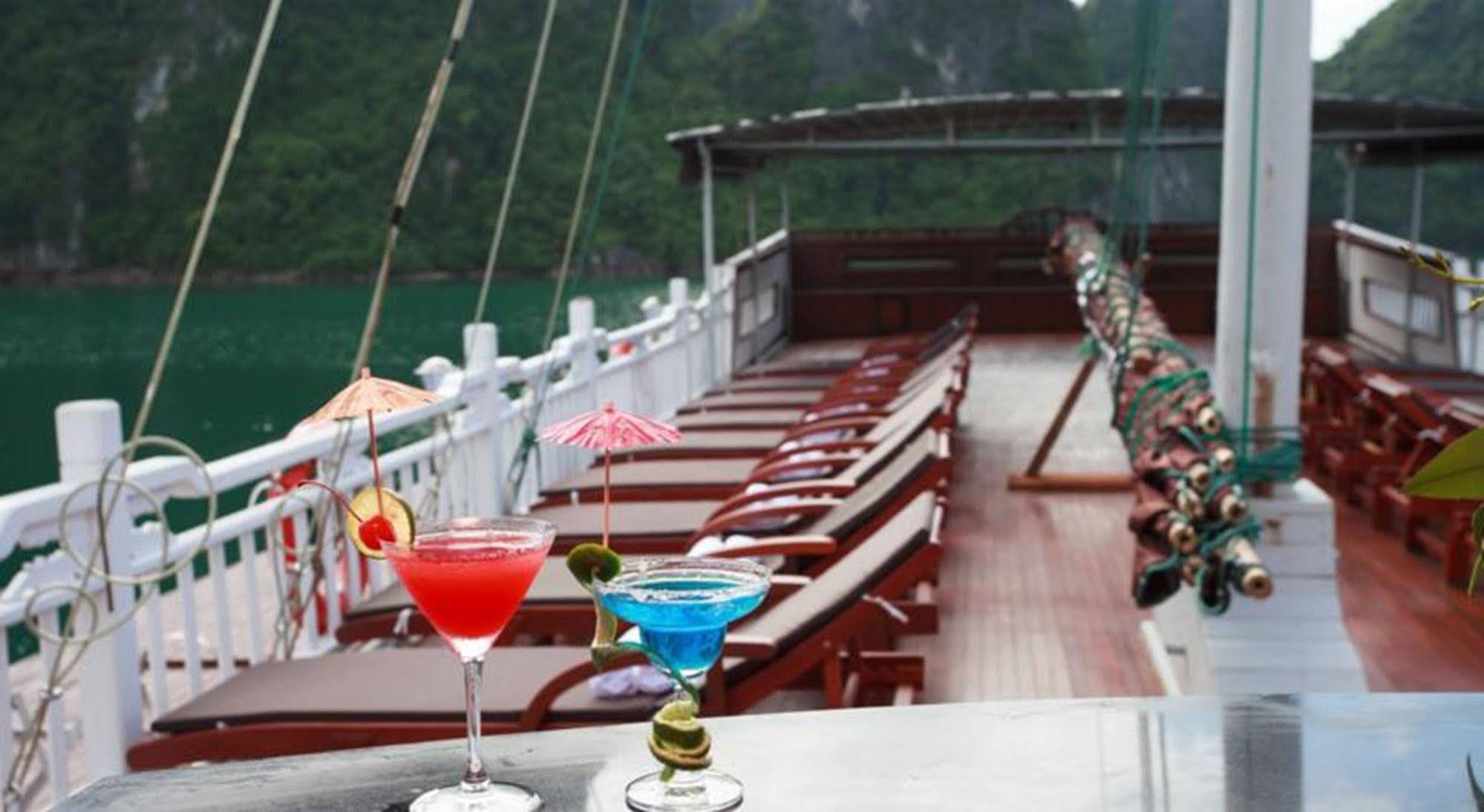 Viola Cruise Halong Bay 4* Ha Long