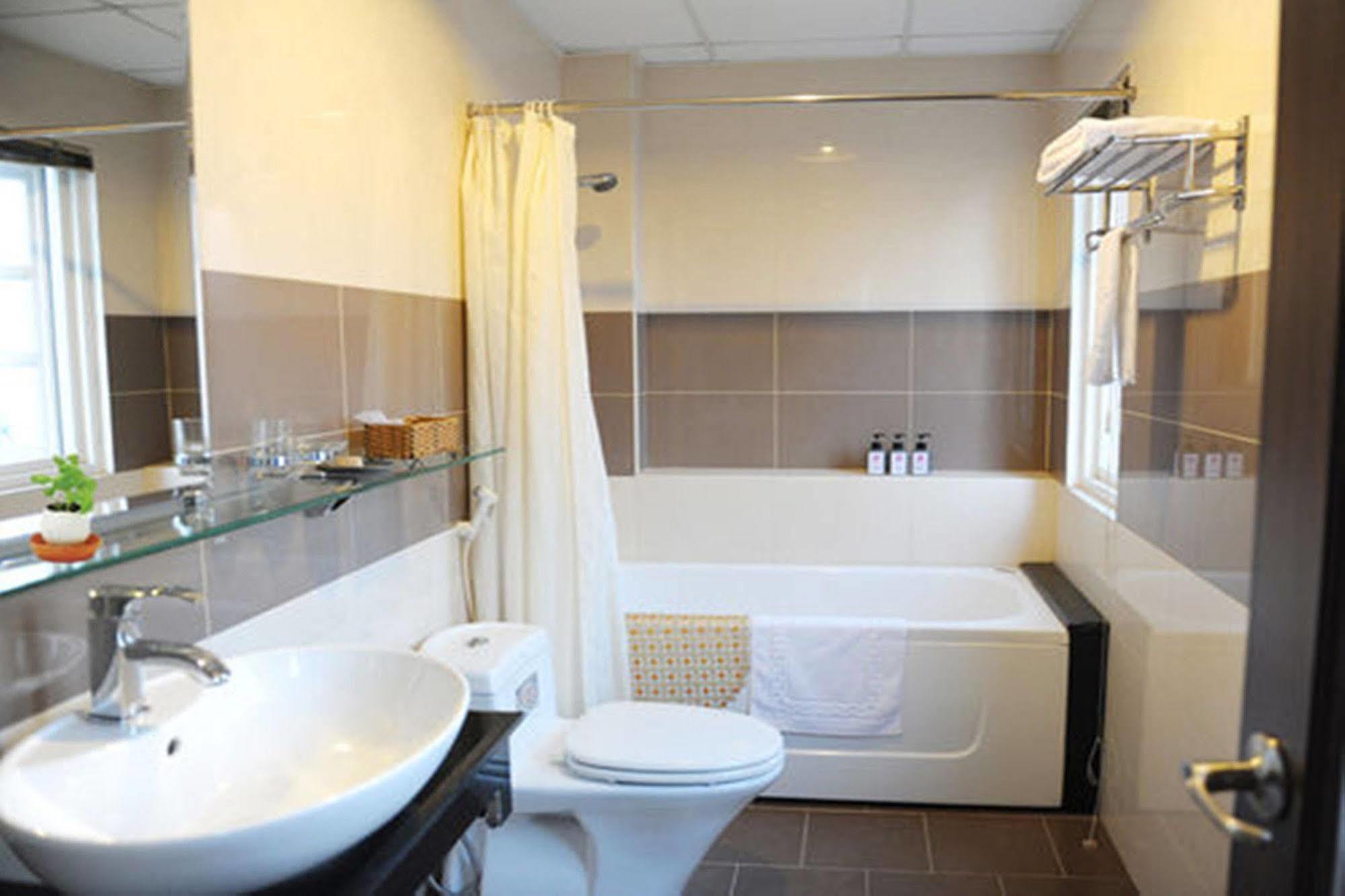 Thuy Sakura & Serviced 3* Ho-Chi-Minh-Stadt