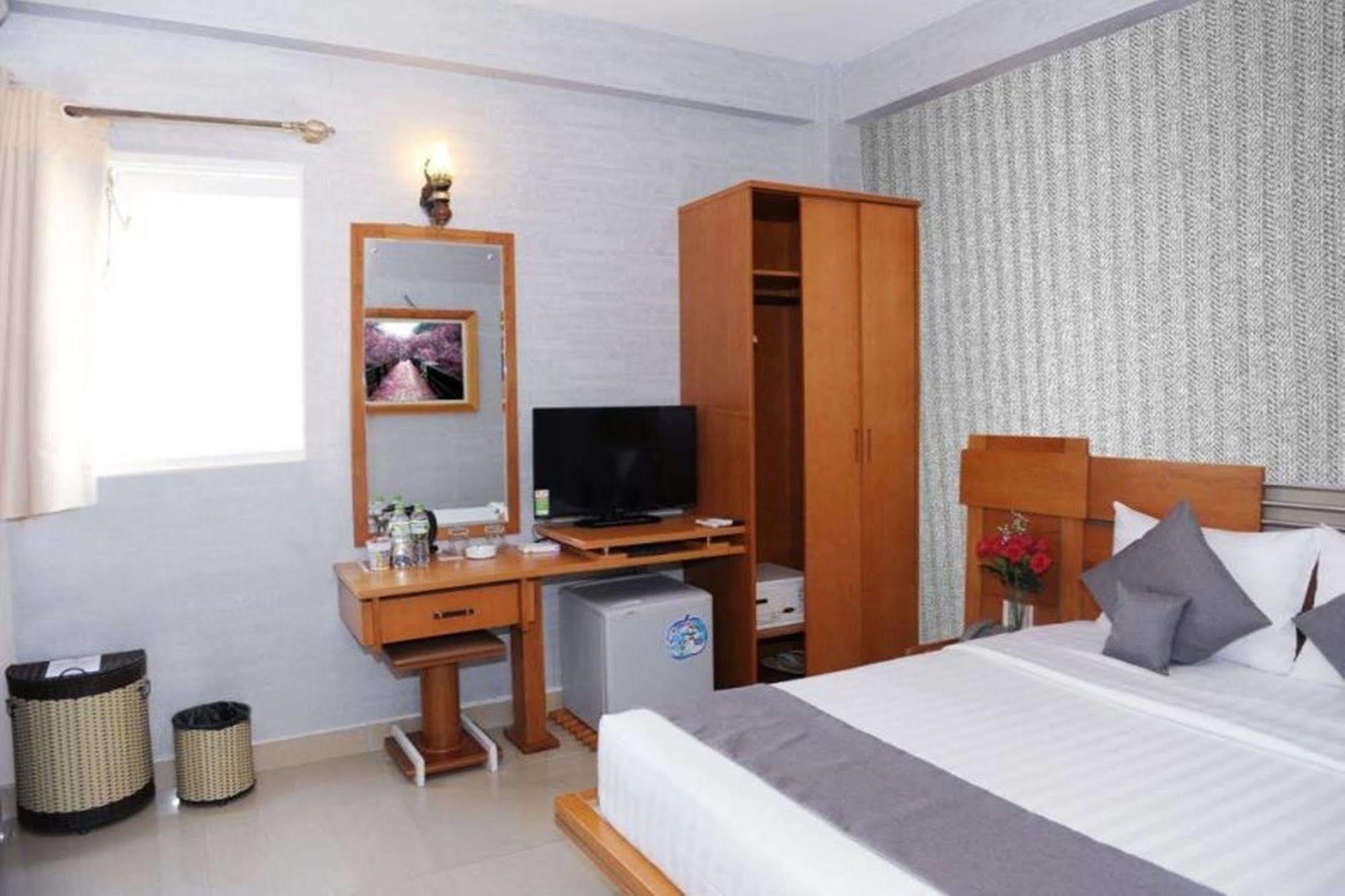 Thuy Sakura & Serviced Hotel Ho-Chi-Minh-Stadt