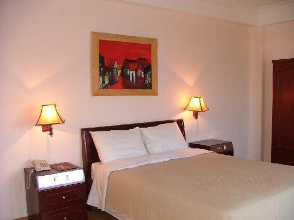 Tan Phuong Hotel 2*