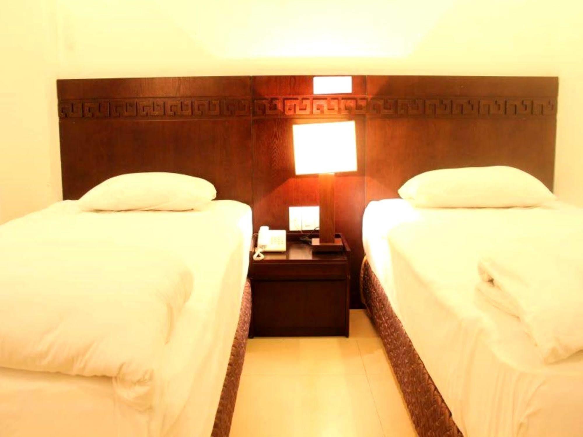 Zenta Sea View Khách sạn
