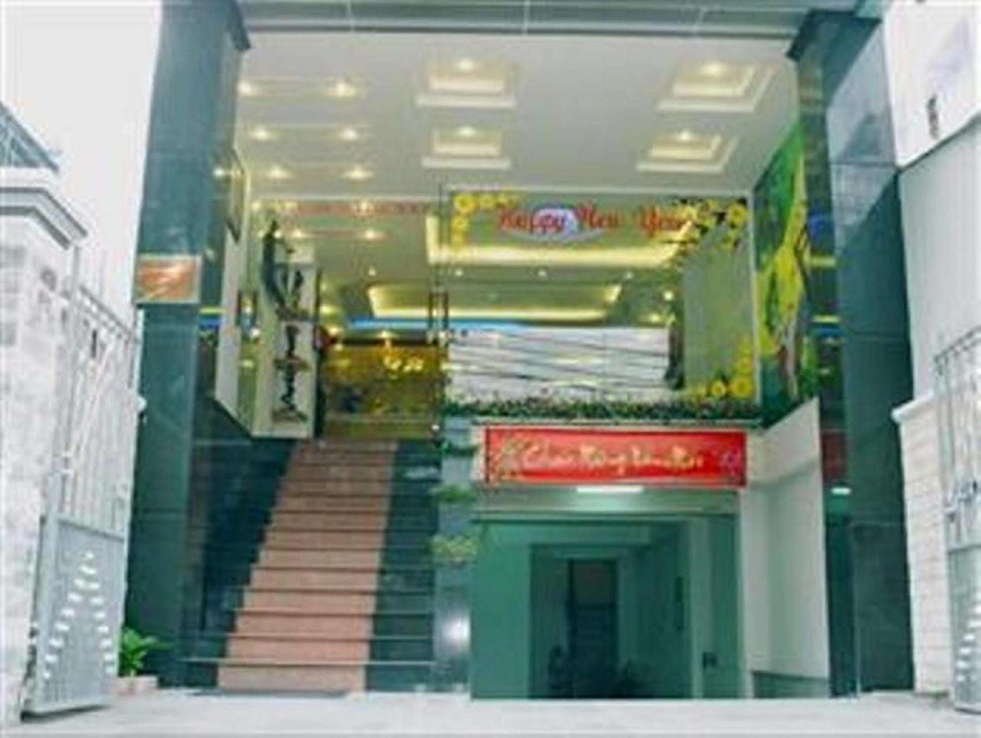 Remi Hotel