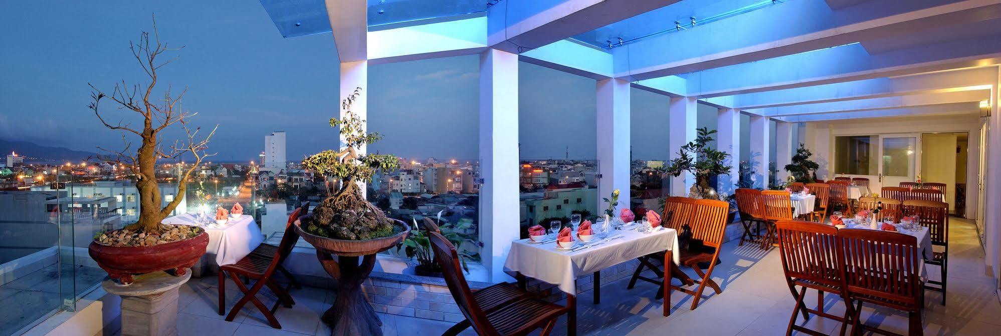 Khách sạn Blue Đà Nẵng