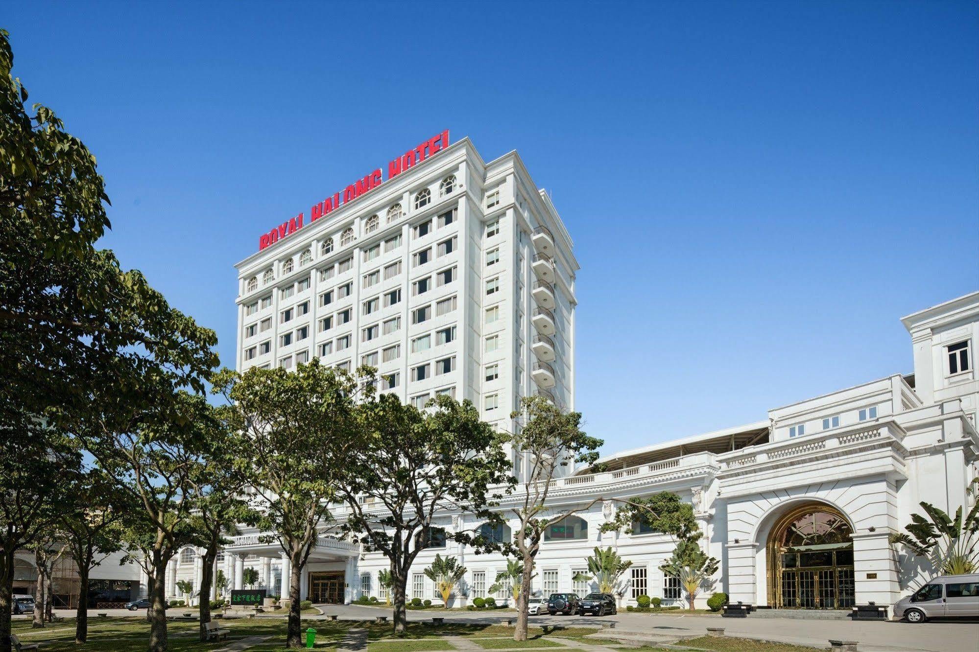Hotel Royal Halong 5*