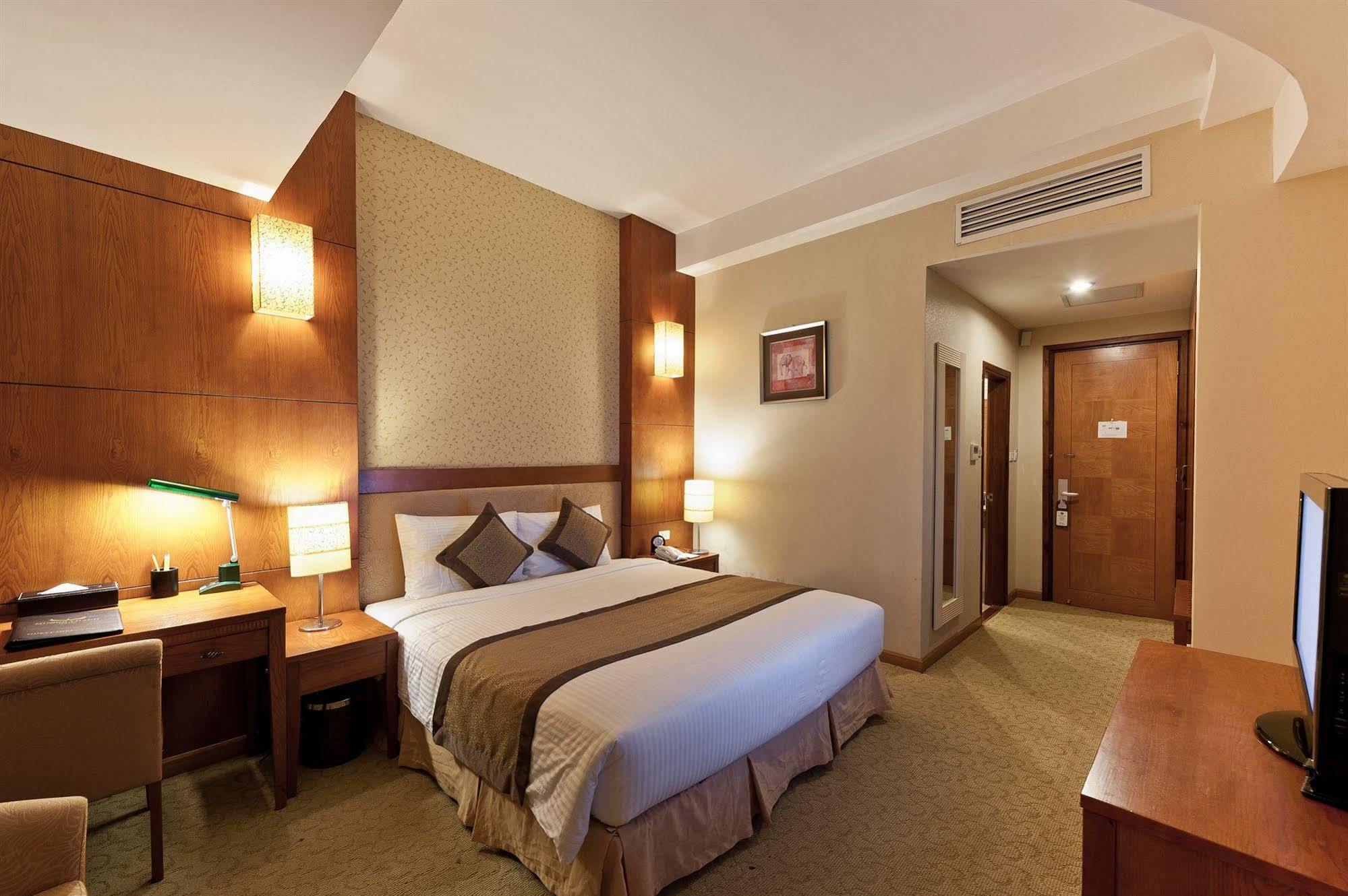 Muong Thanh Luxury