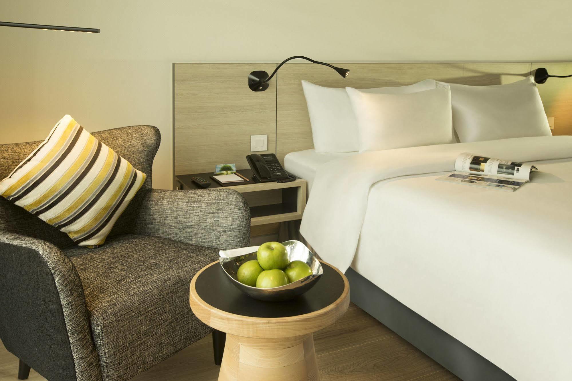 Liberty Saigon Citypoint Hotel 4*