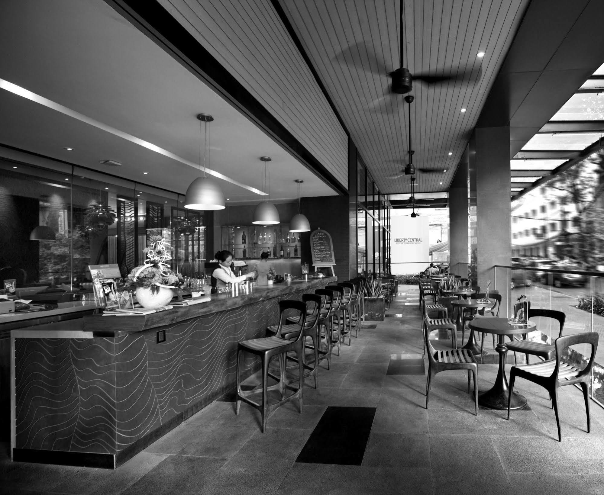Liberty Saigon Citypoint Hotel 4*