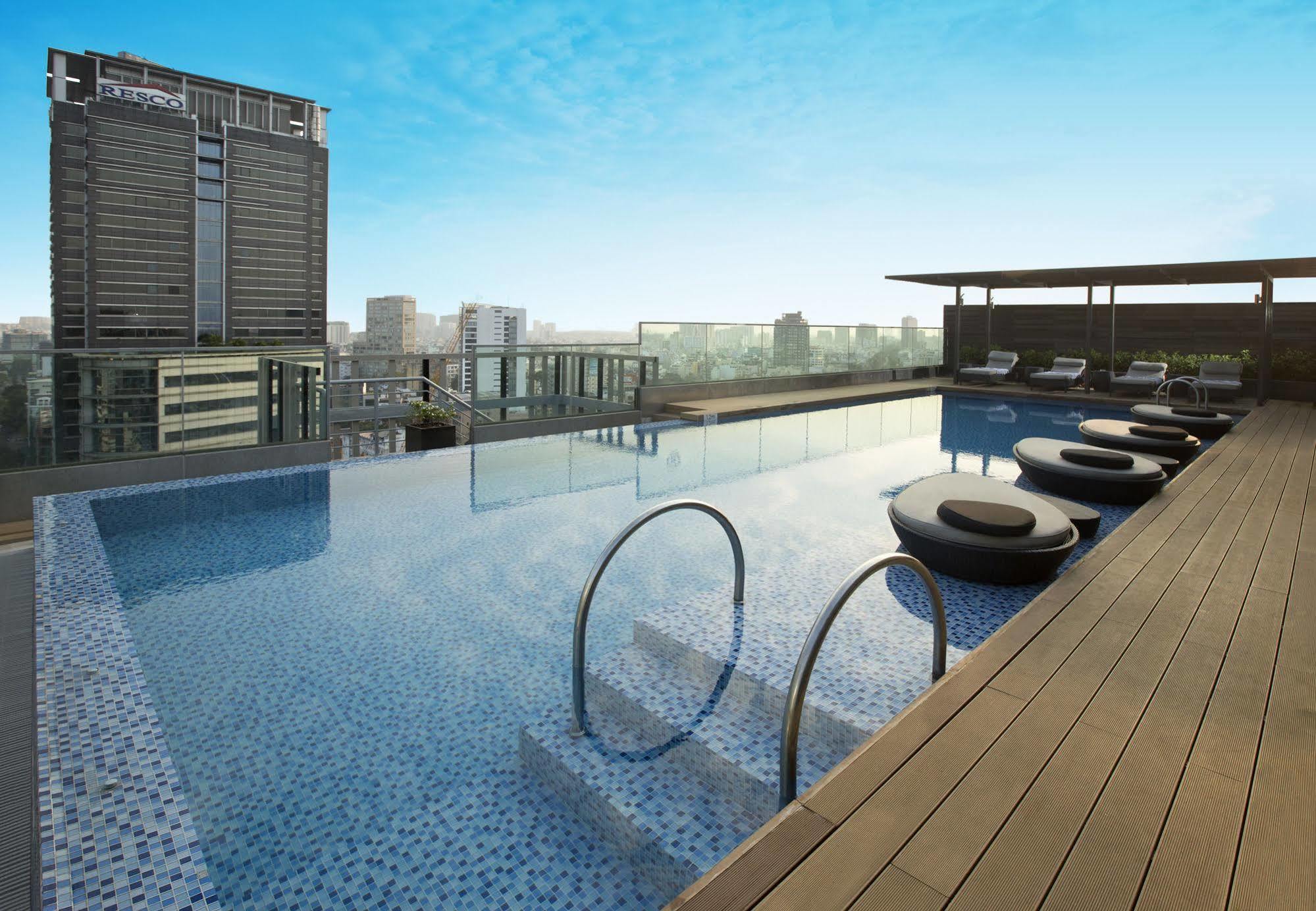 Hotel Liberty Saigon Citypoint 4*