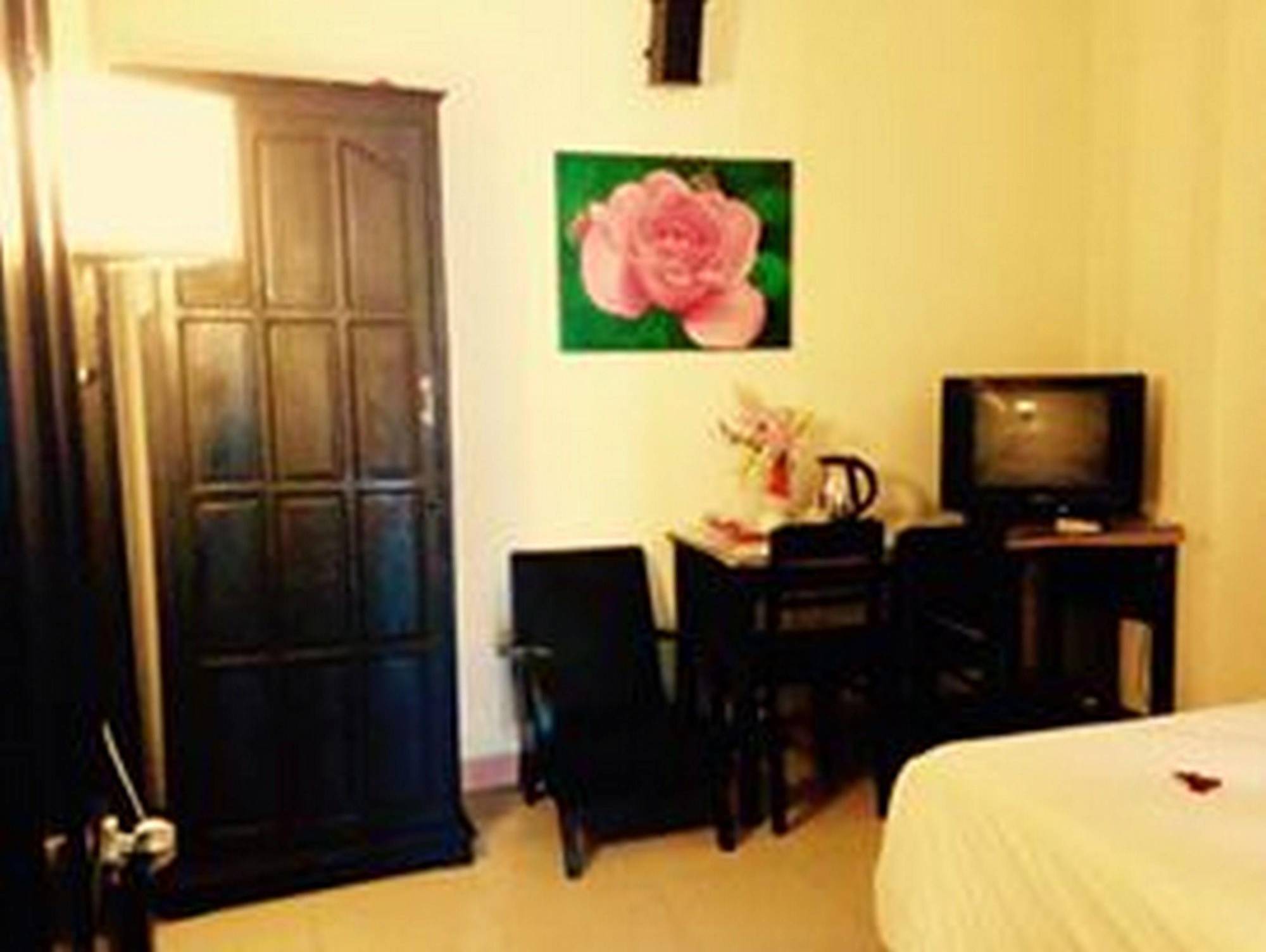 Ruby Bistro Hotel 2*