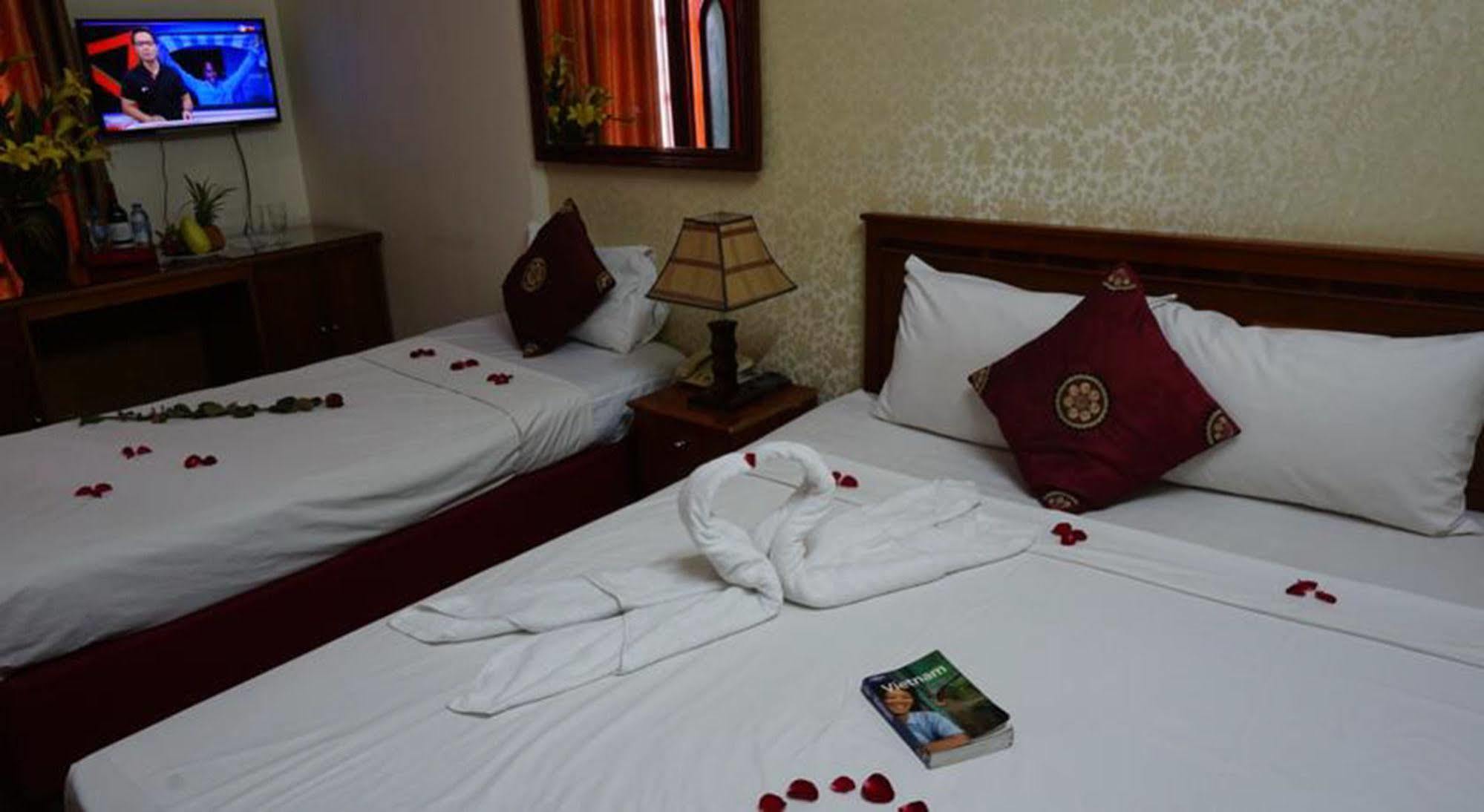 Hanoi Golden Moon Guest House Hotel