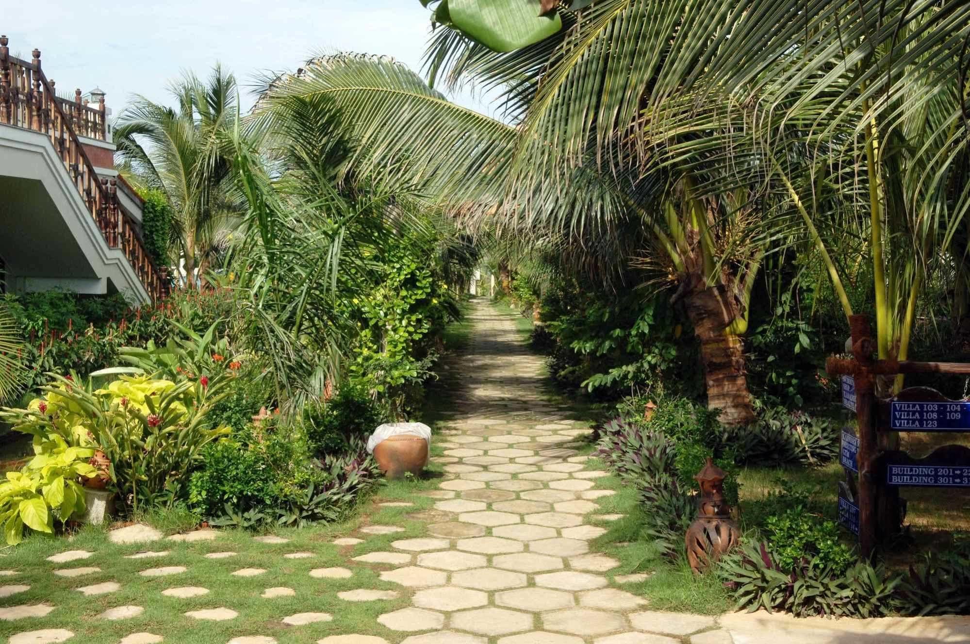 Saigon Emerald Resort 4*