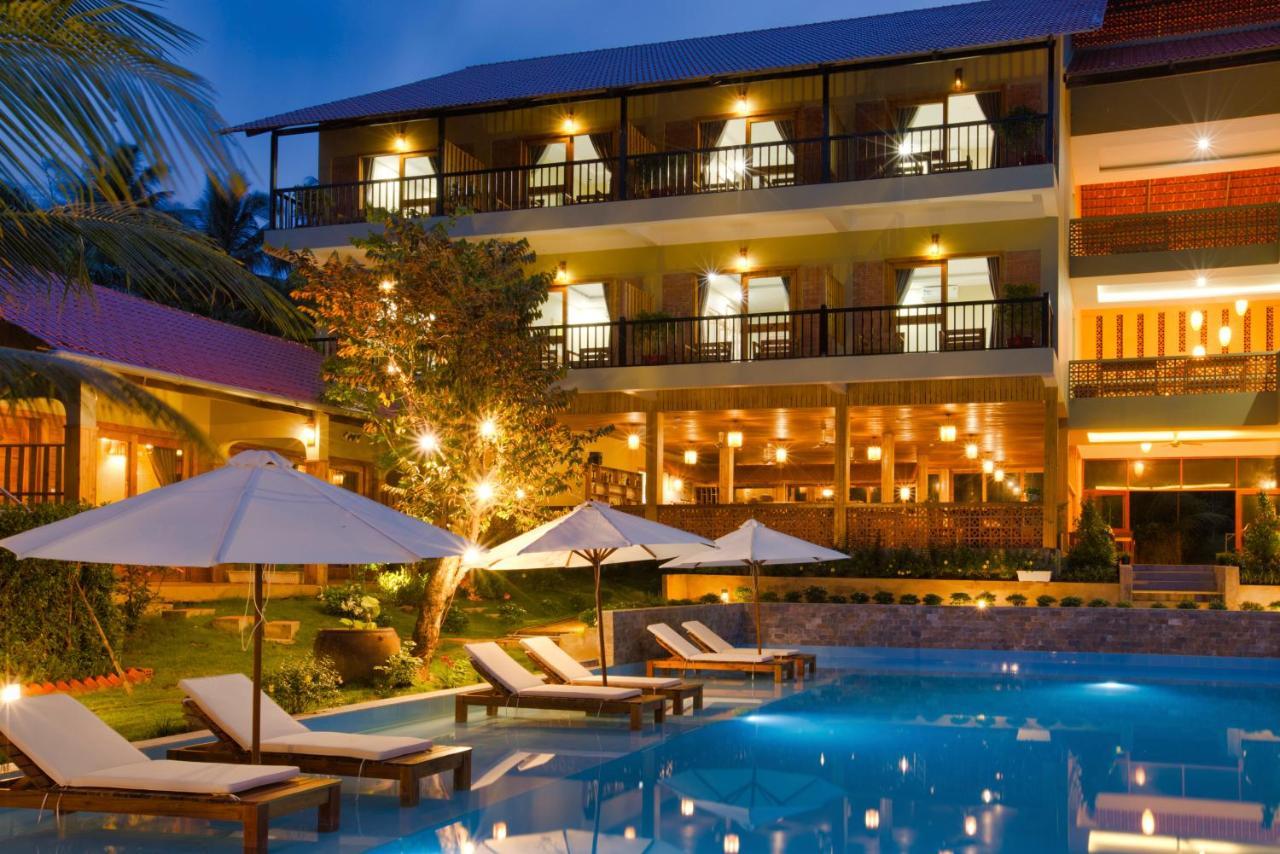 Azura Resort