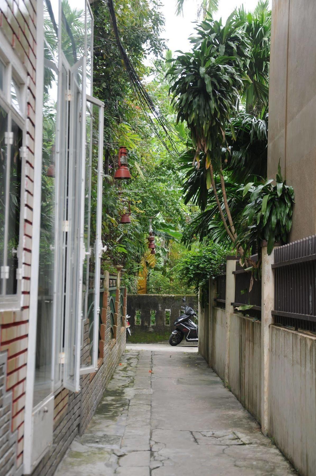 Nino Hotel 3*