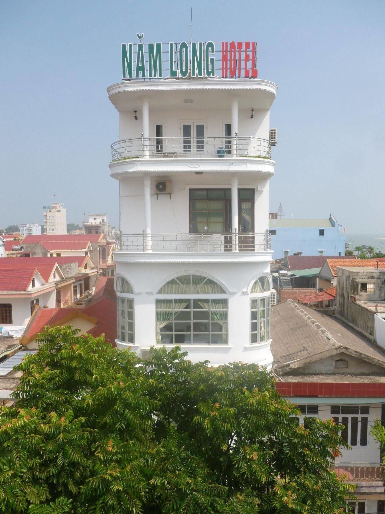 Nam Long Khách sạn *