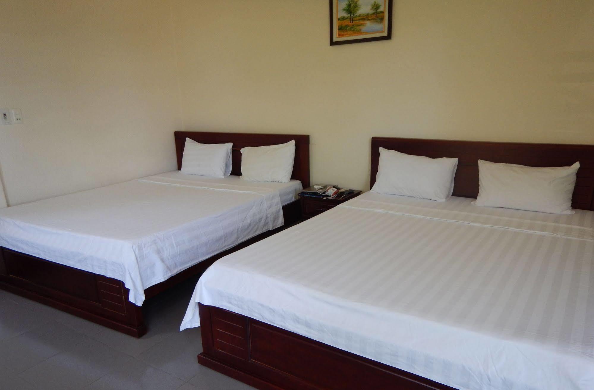 Hotel Nam Long *