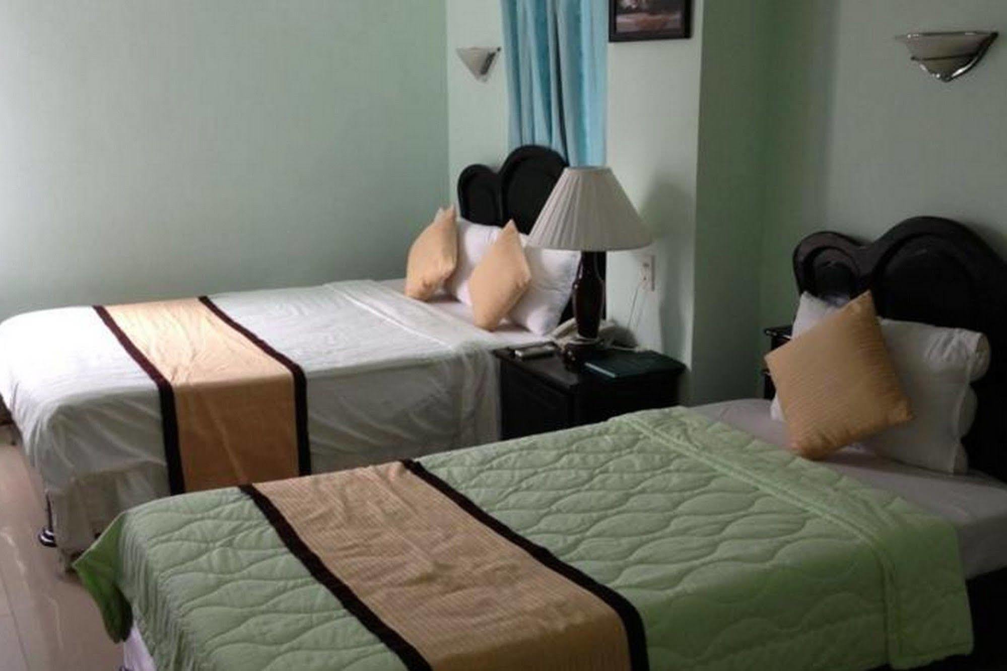 Hotel The Sunriver Boutique Hue