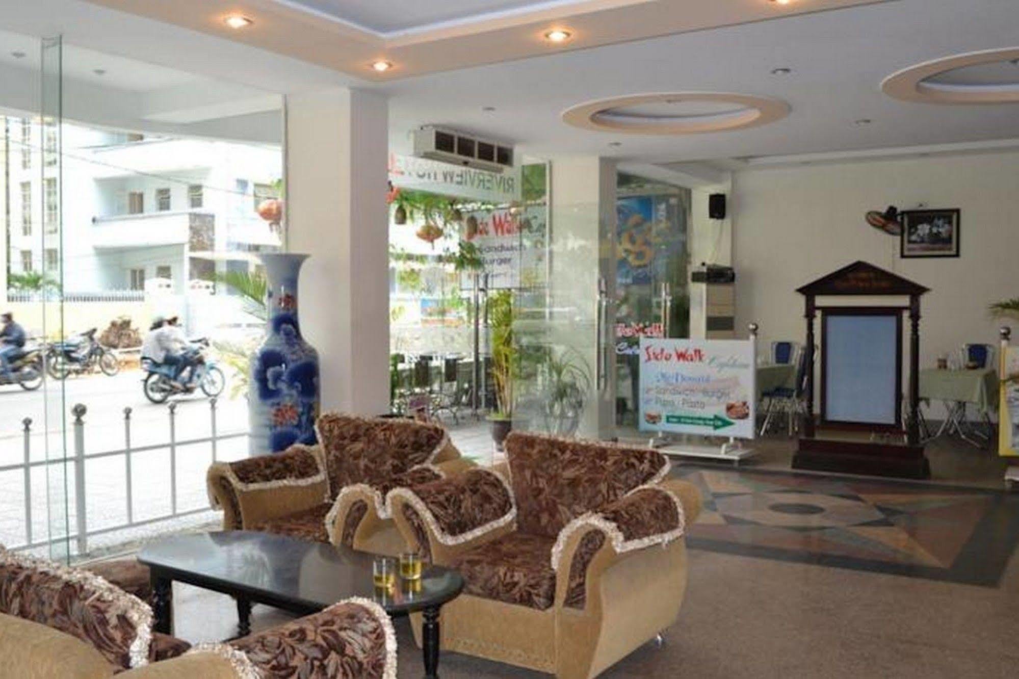 Hotel The Sunriver Boutique Hue