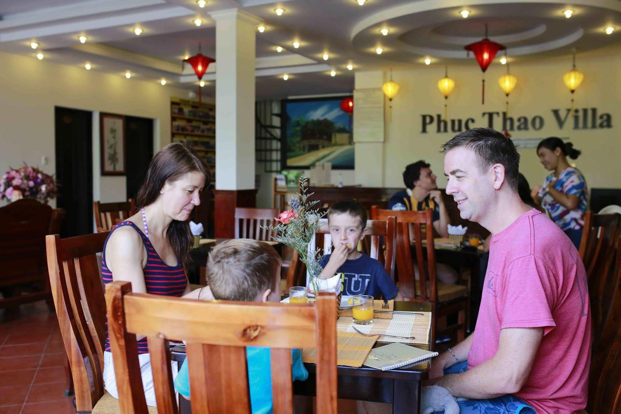 Phuc Thao *