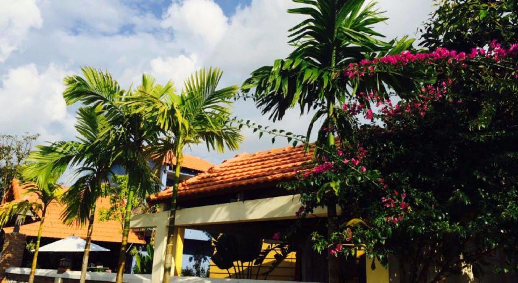 Aroma Spa & Bungalows Hotel 3*