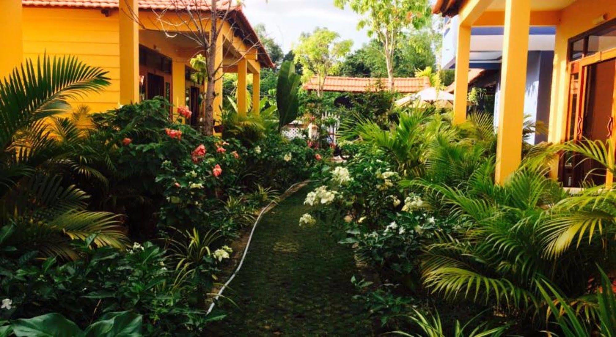 Aroma Spa & Bungalows Hotel 3*