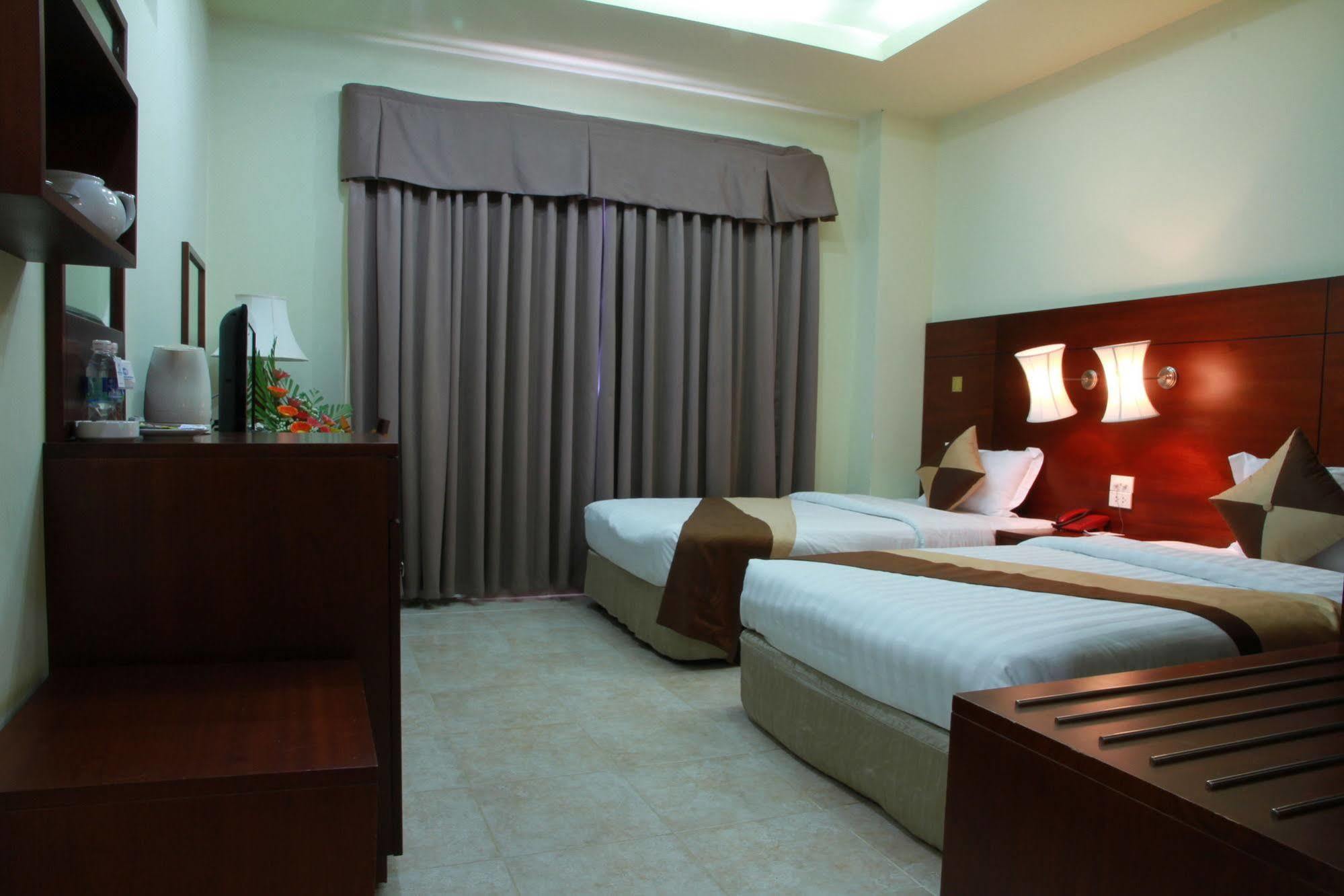 Khách sạn Dakruco