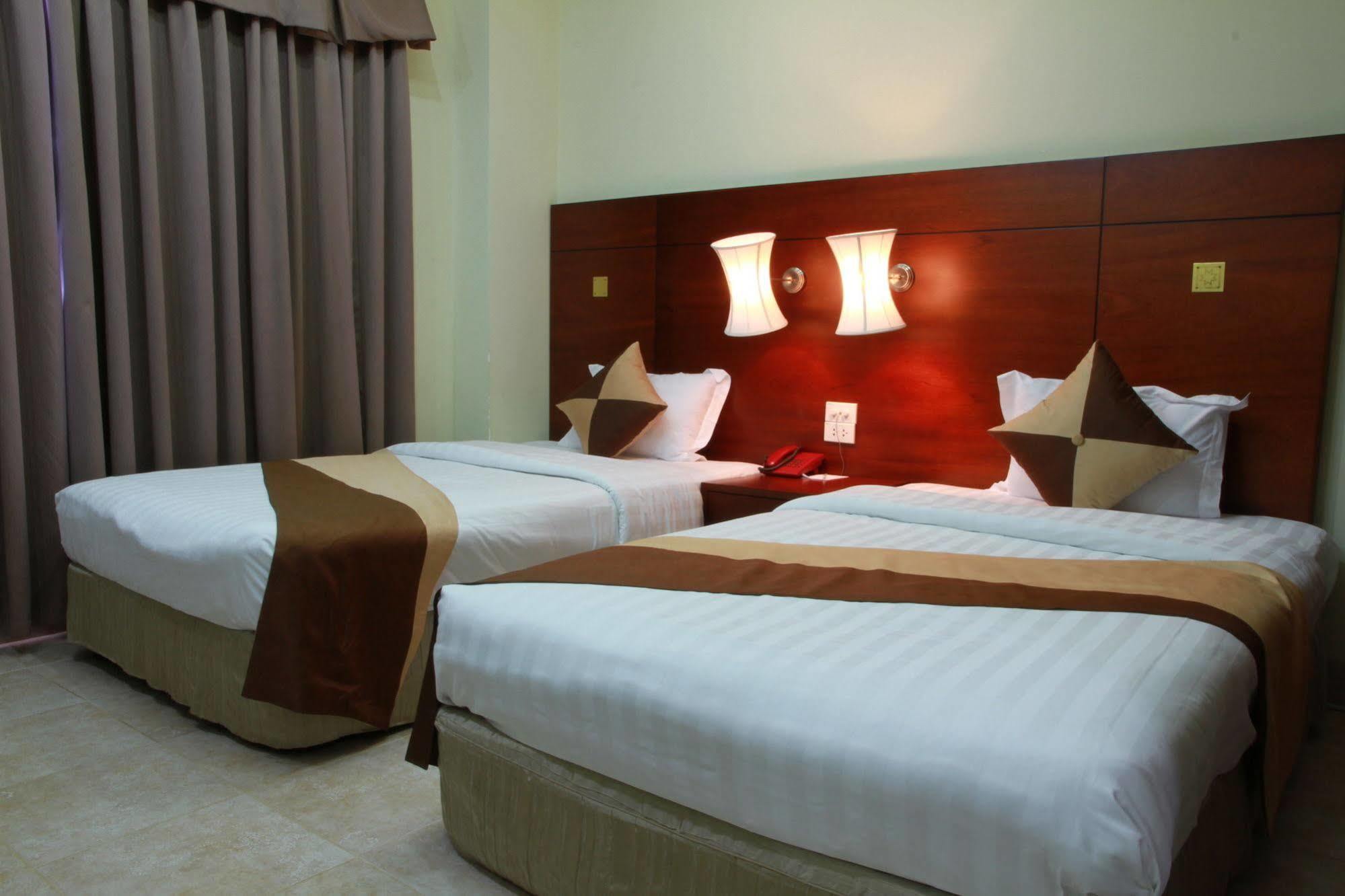 Khách sạn Dakruco 4*